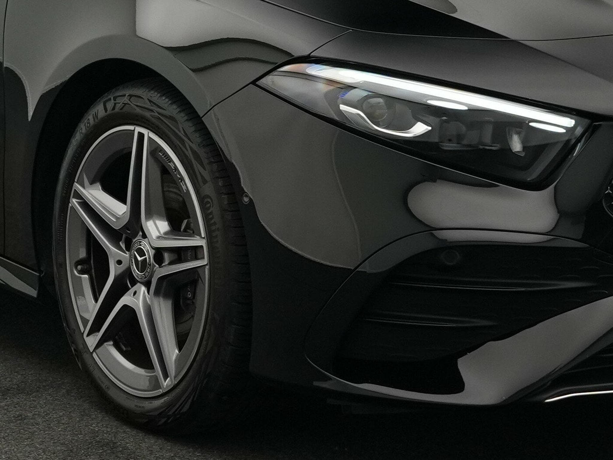 Mercedes A 200 d AMG-Line Multi+Kamera+Ambi (2024) - Photo 7