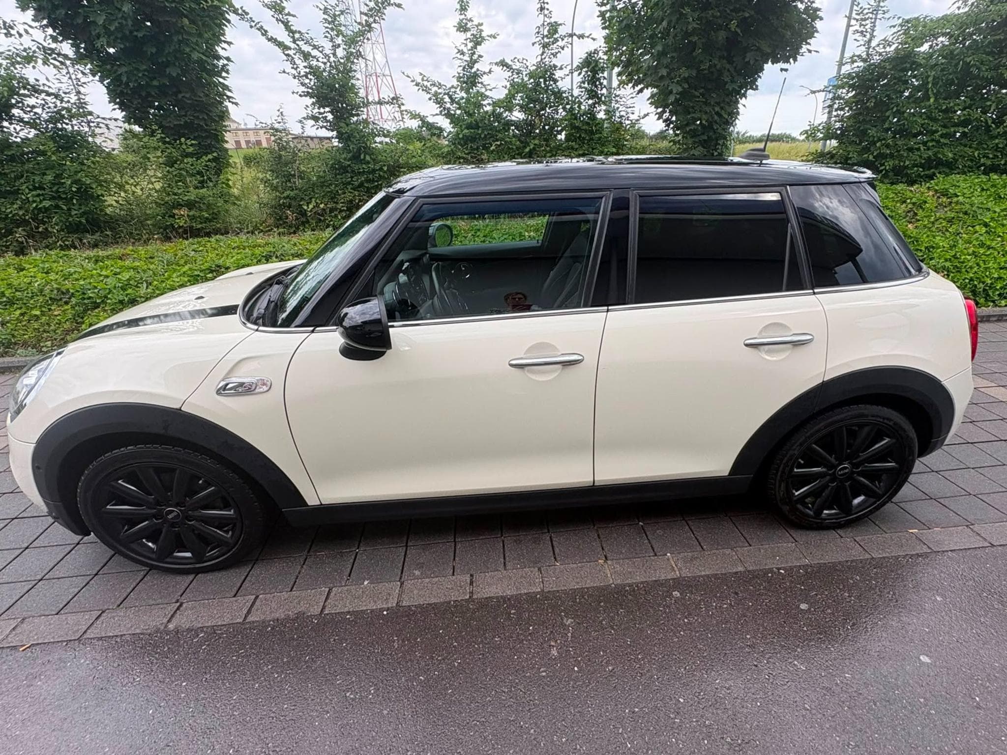 Mini Cooper Cooper S (2022) - Photo 3