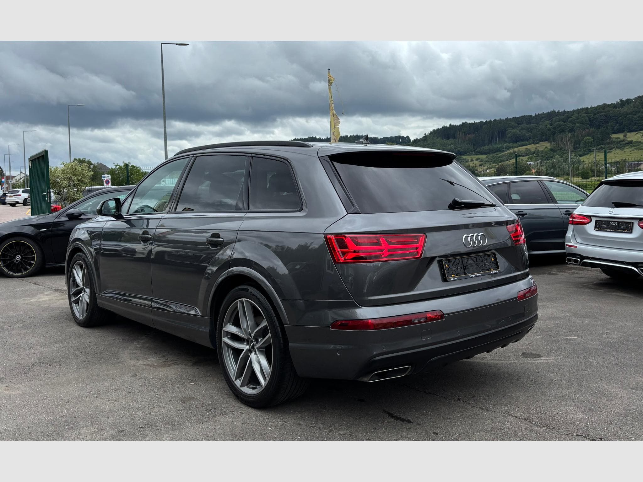 Audi Q7 45 TDI 231ch Quattro (2019) - Photo 2