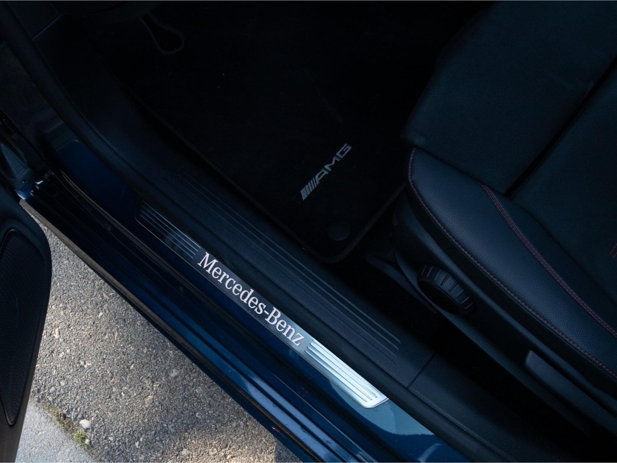 Mercedes A 250 A250e PHEV AMG Line 8G-DCT (2020) - Photo 12