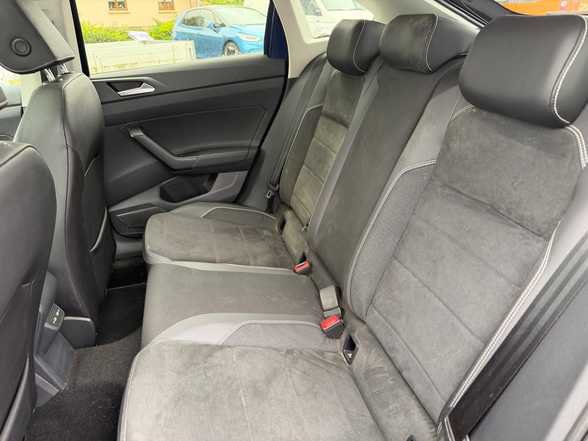 VW Taigo Style 1.0 TSI 81 kW BM6 (2022) - Photo 6