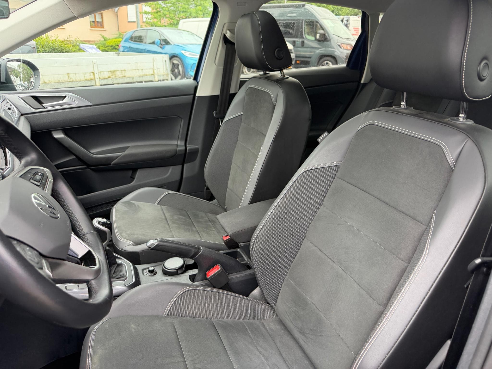 VW Taigo Style 1.0 TSI 81 kW BM6 (2022) - Photo 5