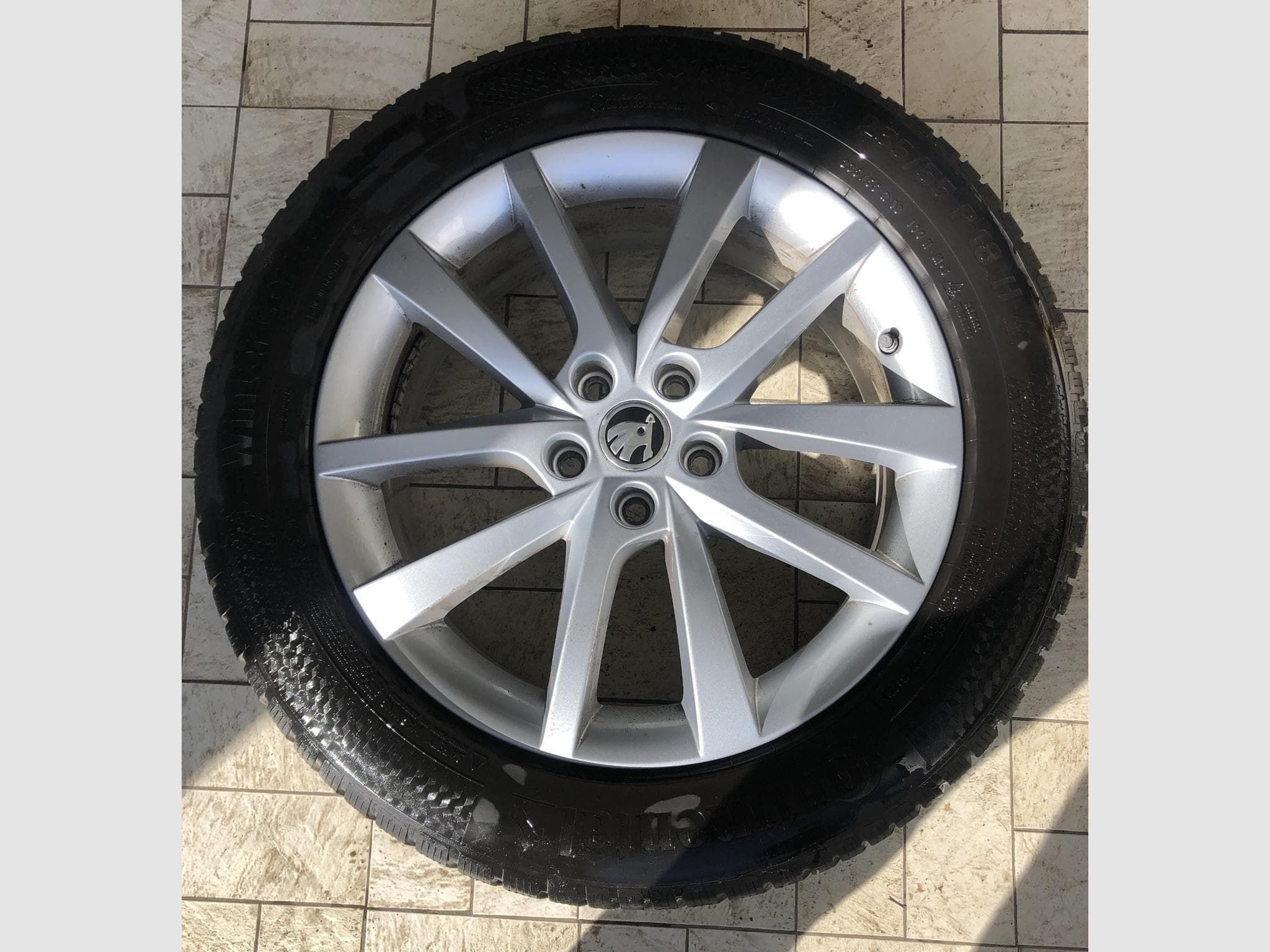 Jantes alu + Pneus h – 18" - Photo 1
