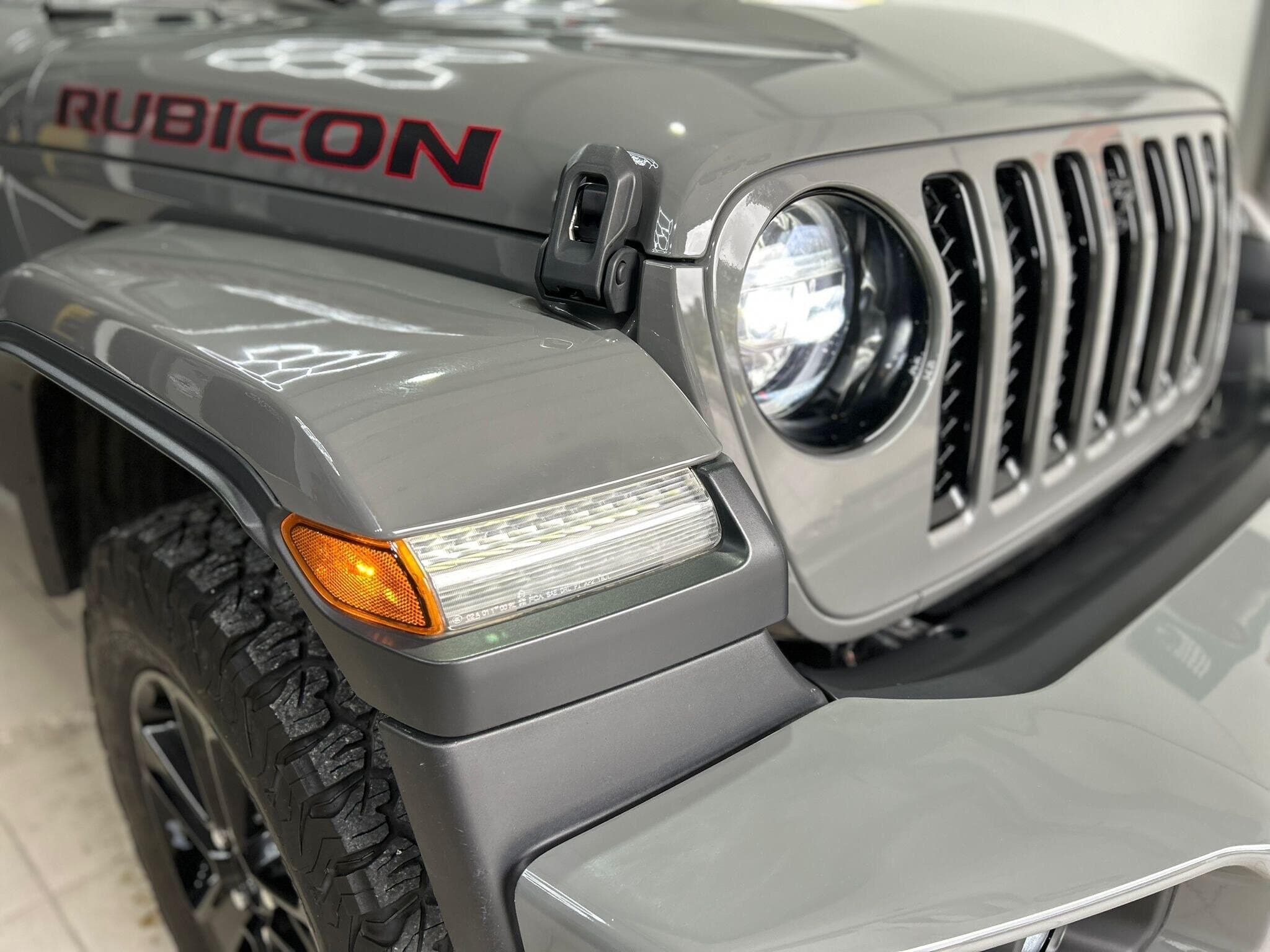 Jeep Wrangler 2 L TURBO RUBICON 270 Ps (2021) - Photo 6