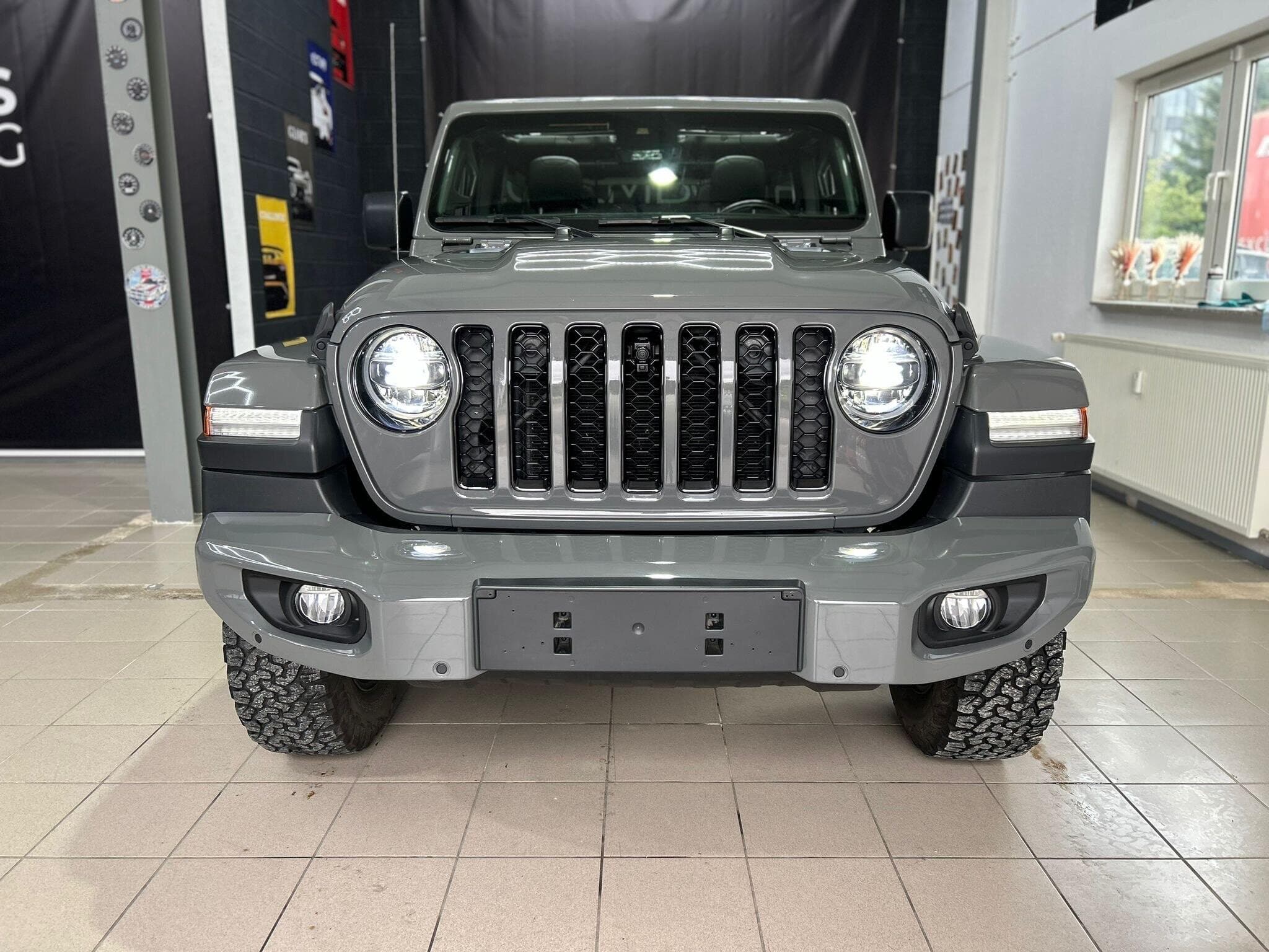 Jeep Wrangler 2 L TURBO RUBICON 270 Ps (2021) - Photo 1