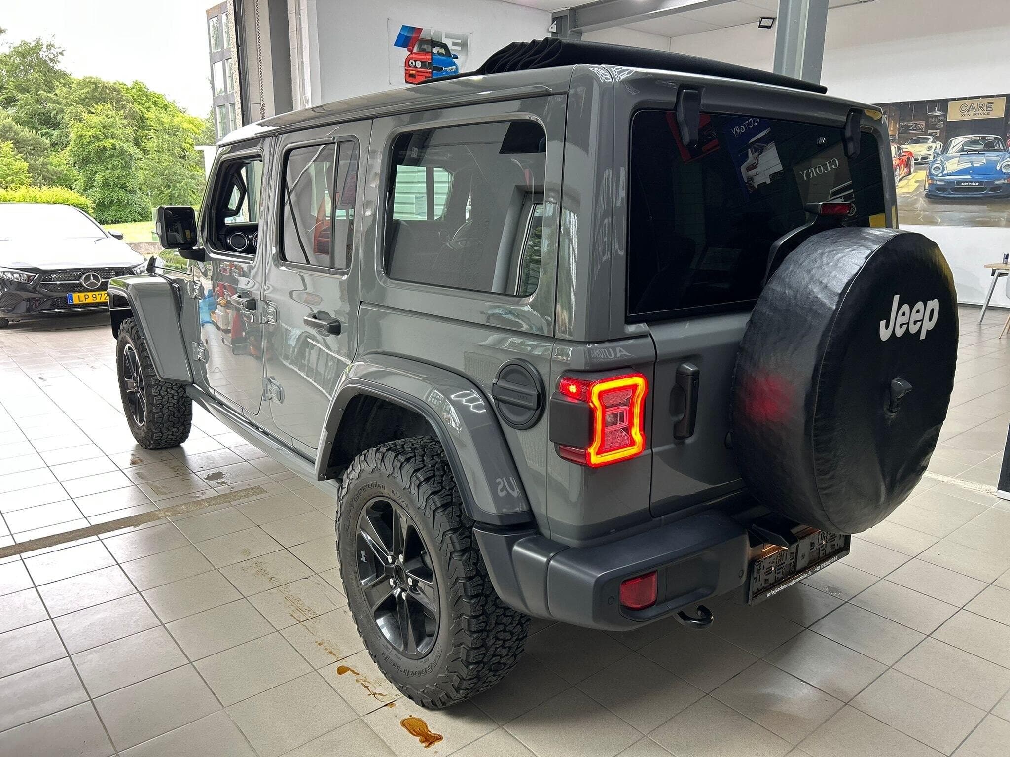 Jeep Wrangler 2 L TURBO RUBICON 270 Ps (2021) - Photo 3
