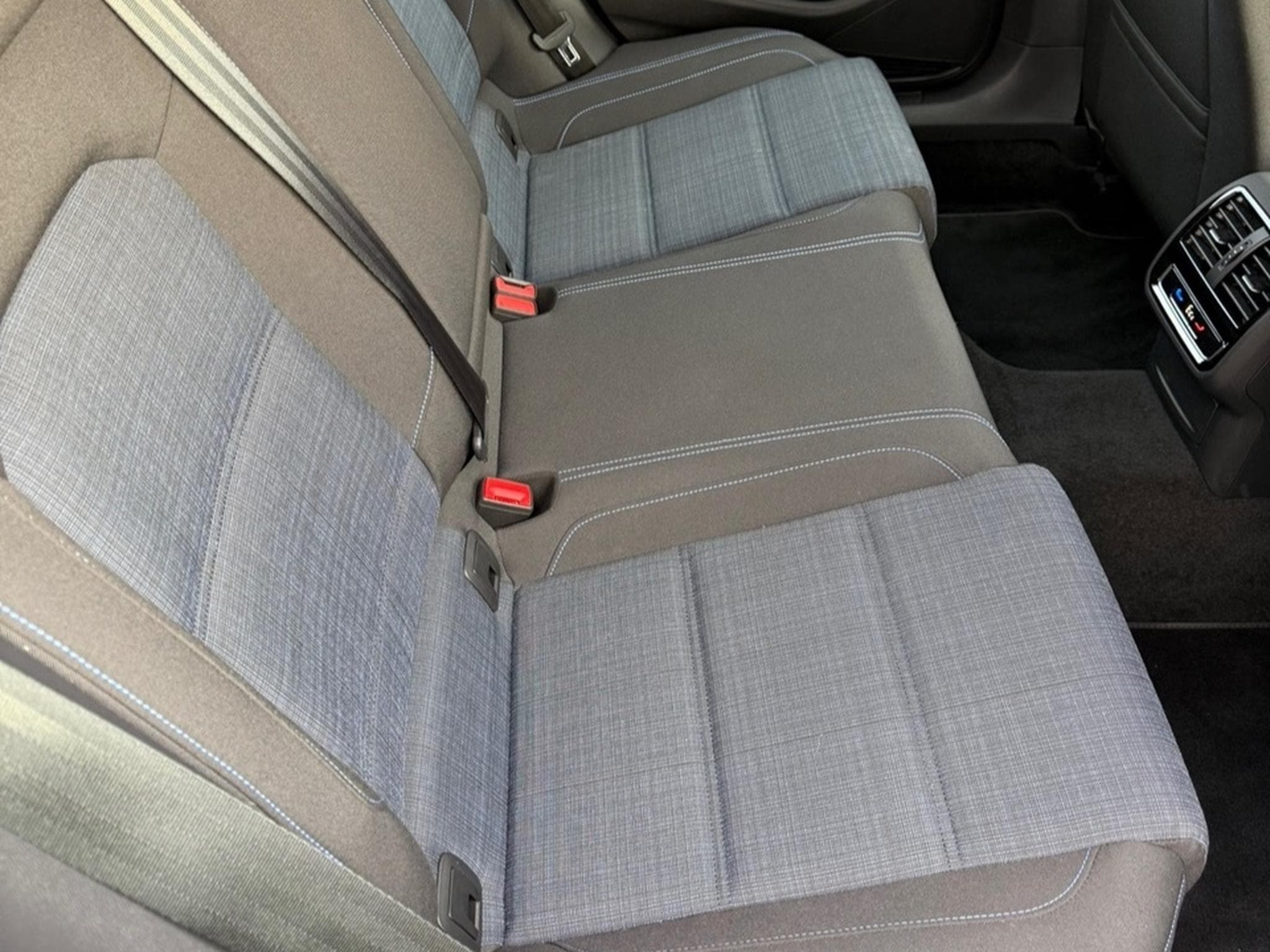 VW Passat GTE Variant 1.4 plugin-hybride (2022) - Photo 7