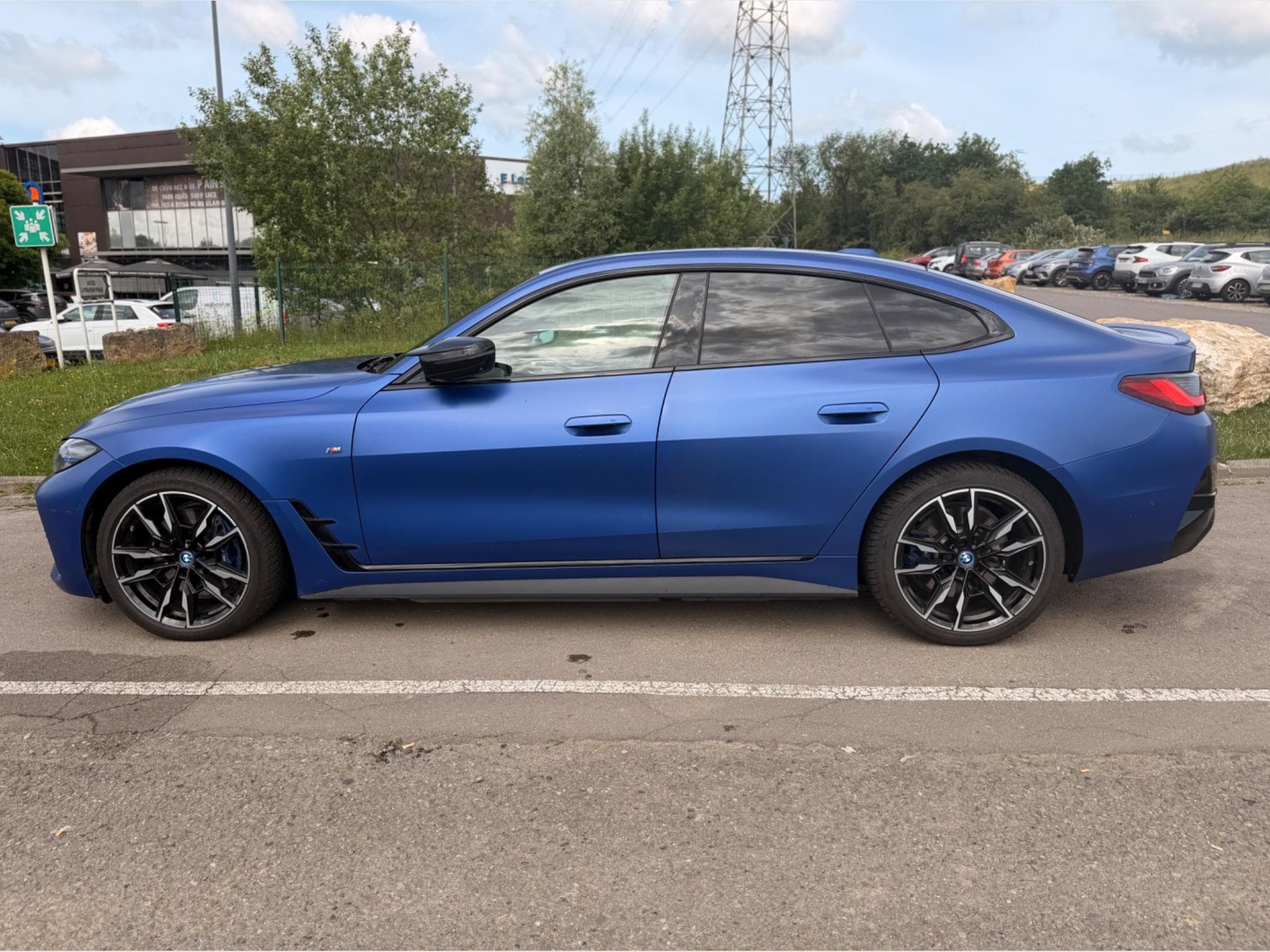 BMW i4 M50 (2022) - Photo 4