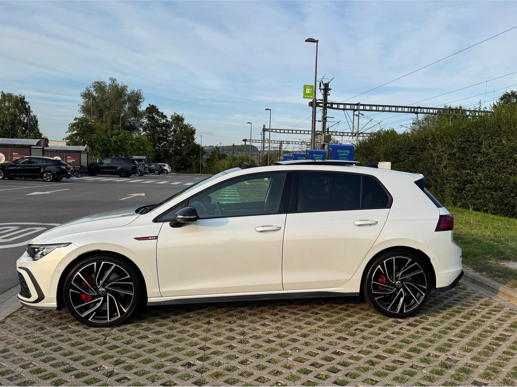 VW GTI GTI DSG 245 ch (2021) - Photo 3