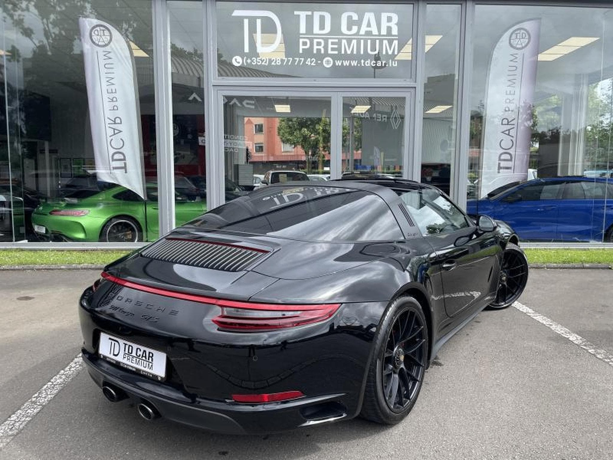 Porsche 911 TARGA 4 GTS PDK (2017) - Photo 15