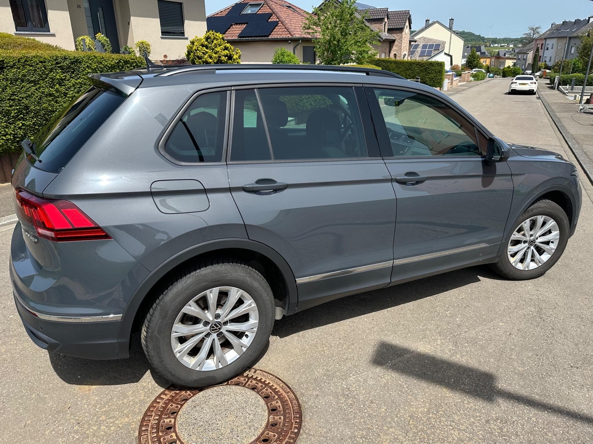 VW Tiguan VW Tiguan eHybrid 245ch DSG (2022) - Photo 2