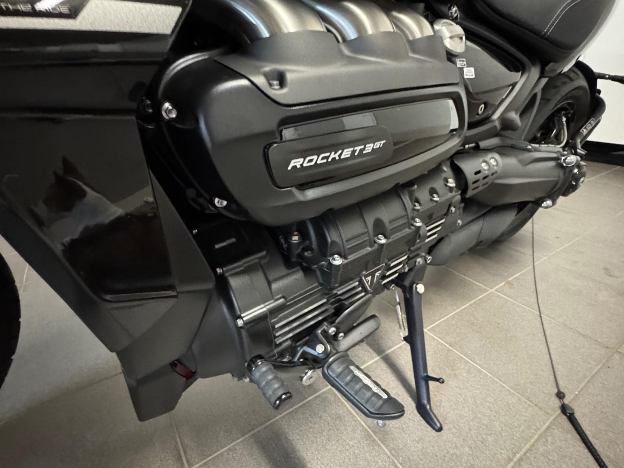 Triumph Rocket 3 GT STORM (2025) - Photo 2