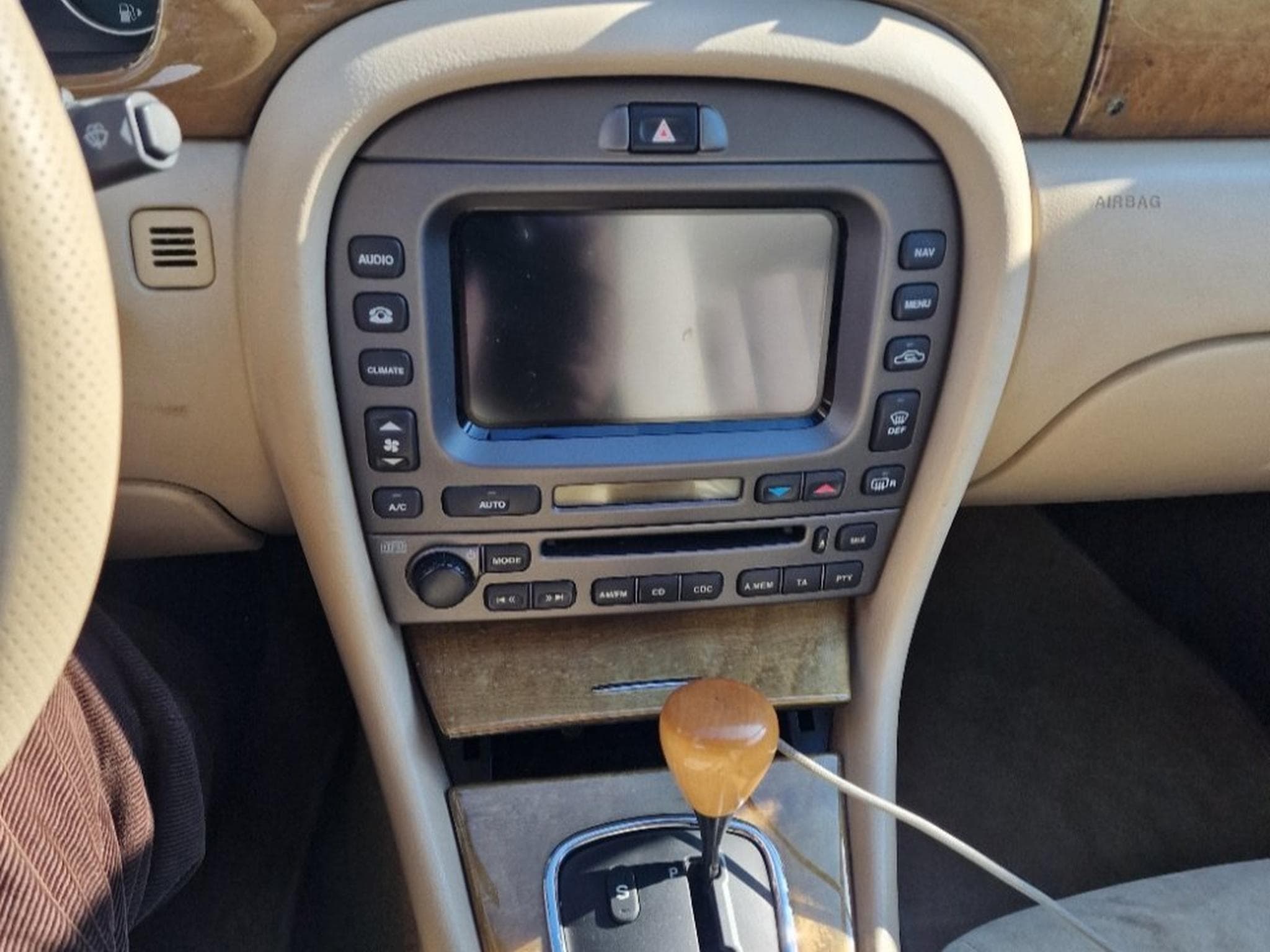 Jaguar X-Type (2004) - Photo 3