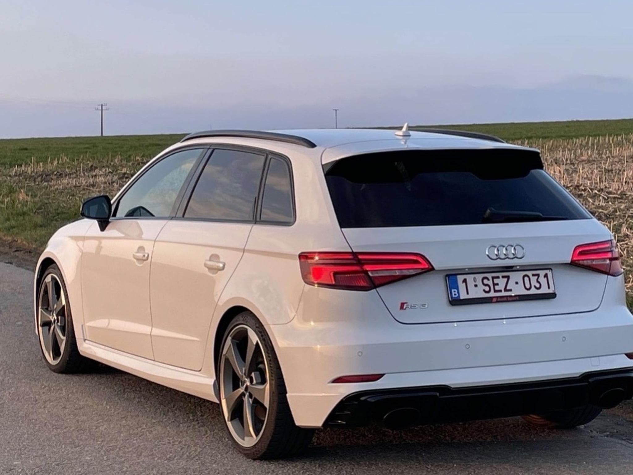 Audi RS3 (2018) - Photo 4