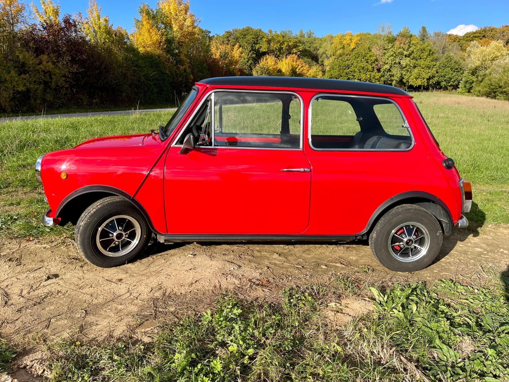 Mini Innocenti Innocenti Cooper 1300 Export (1974) - Photo 1