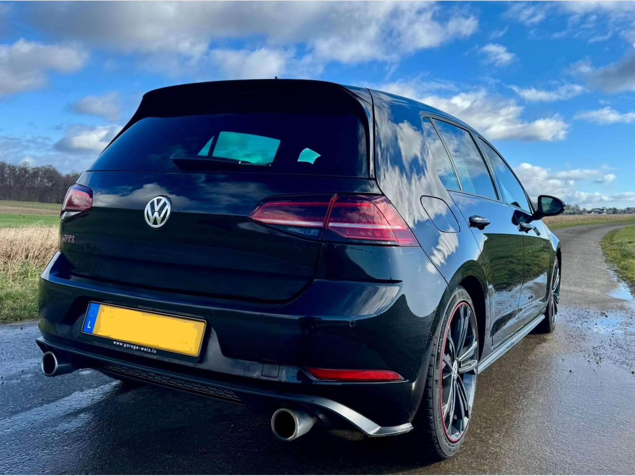 VW Golf VII GTI Performance (2019) - Photo 1