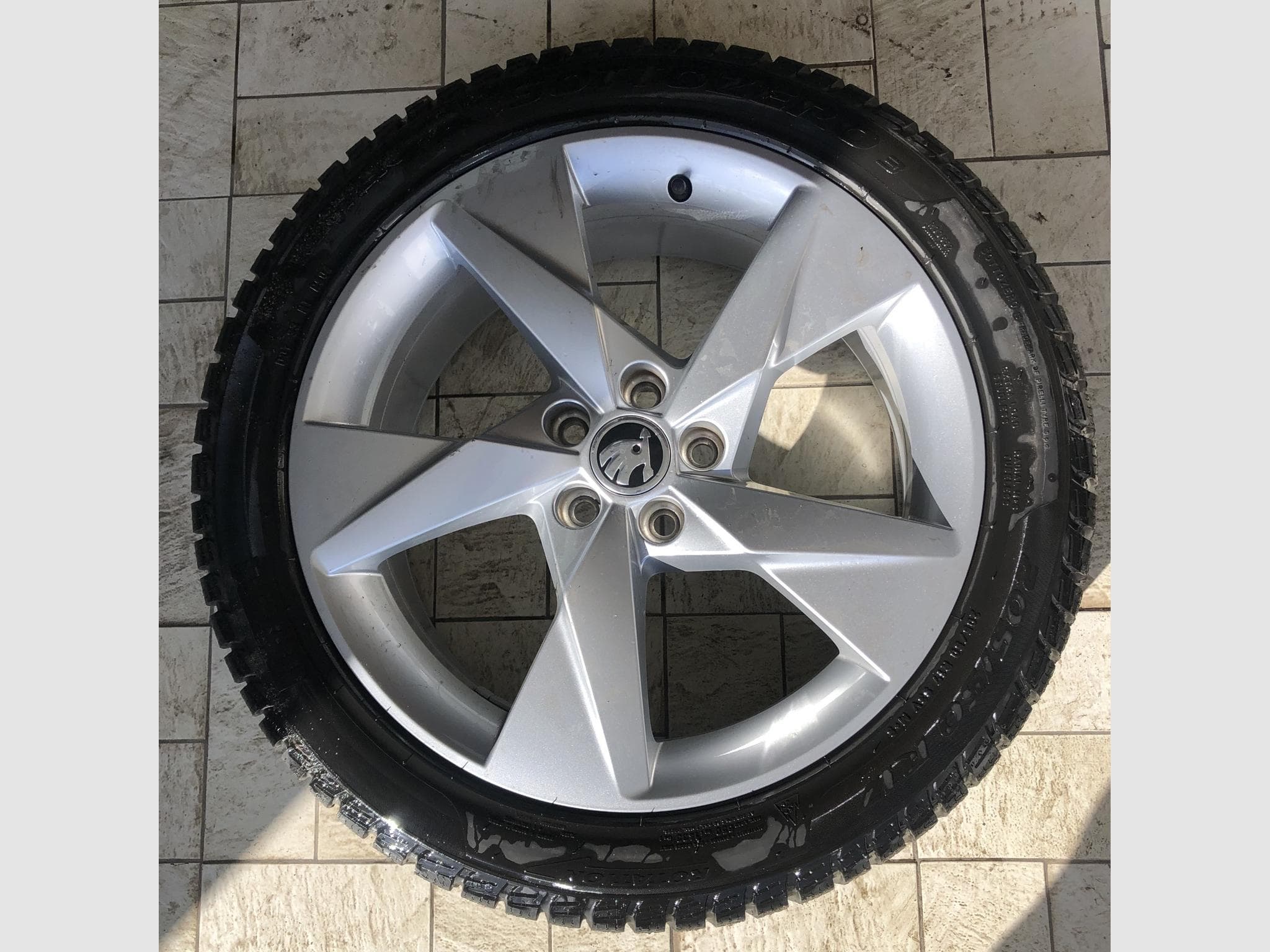 Jantes alu + Pneus h – 17" - Photo 1
