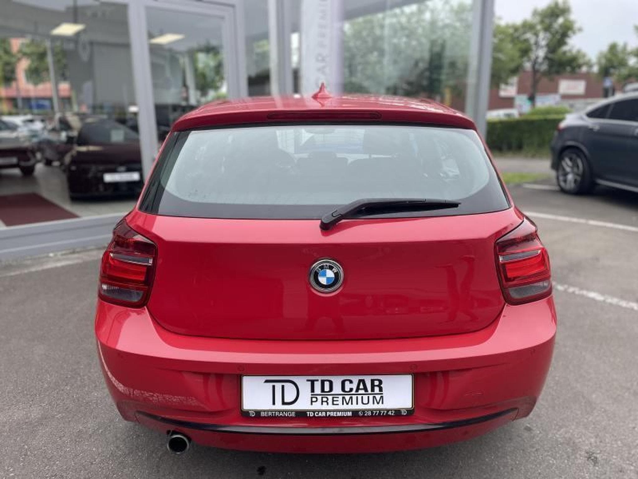 BMW 118 i Steptronic Sport-line (2014) - Photo 14