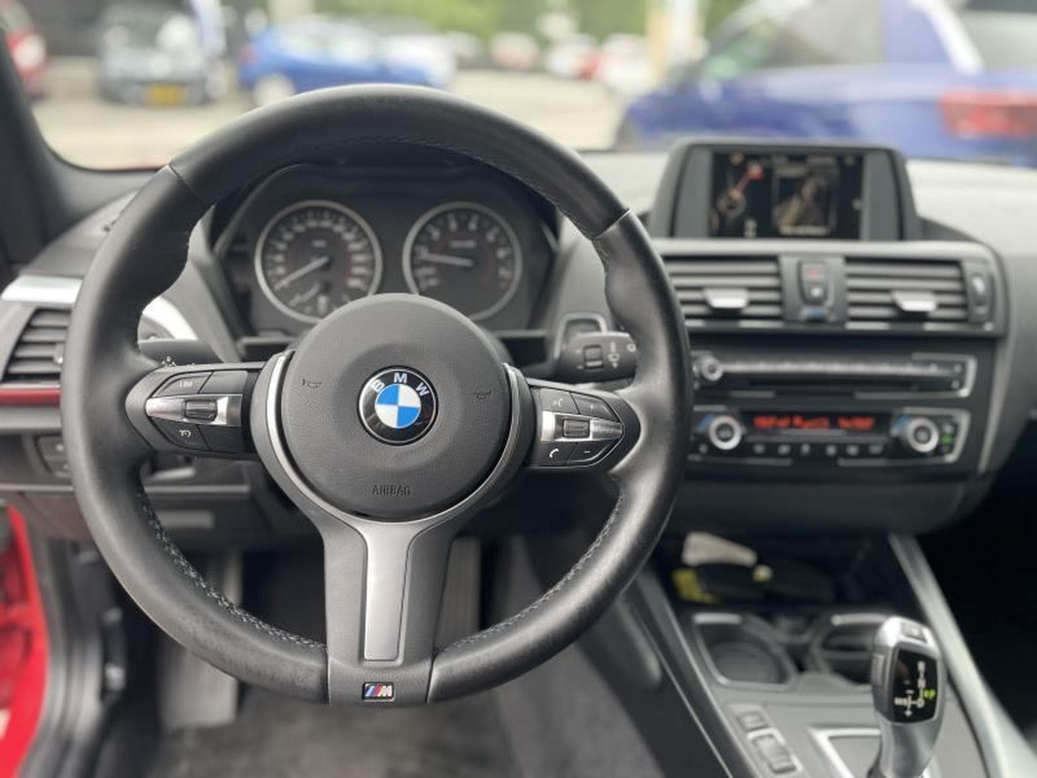 BMW 118 i Steptronic Sport-line (2014) - Photo 8
