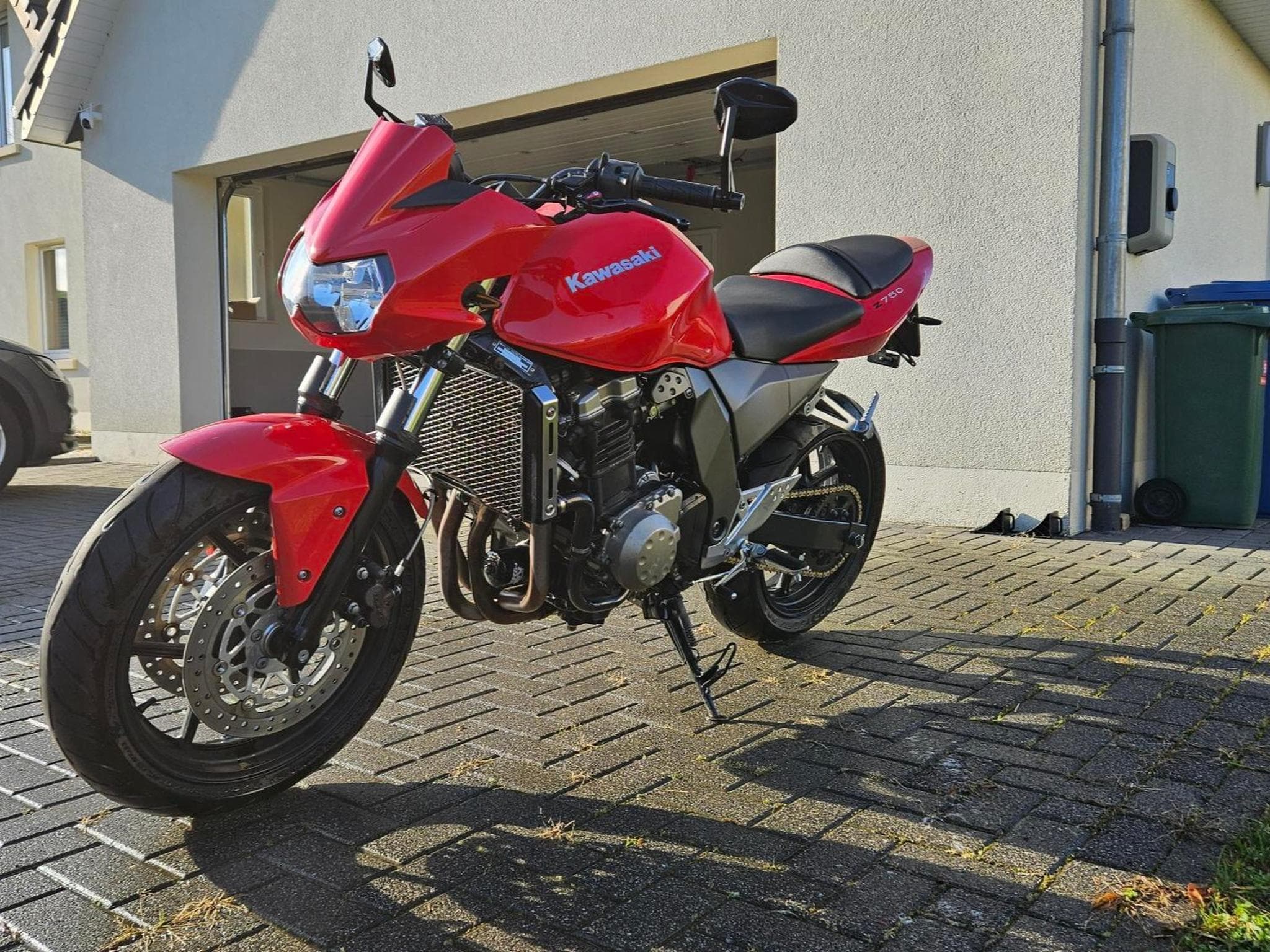 Kawasaki Z 750 (2004) - Photo 2