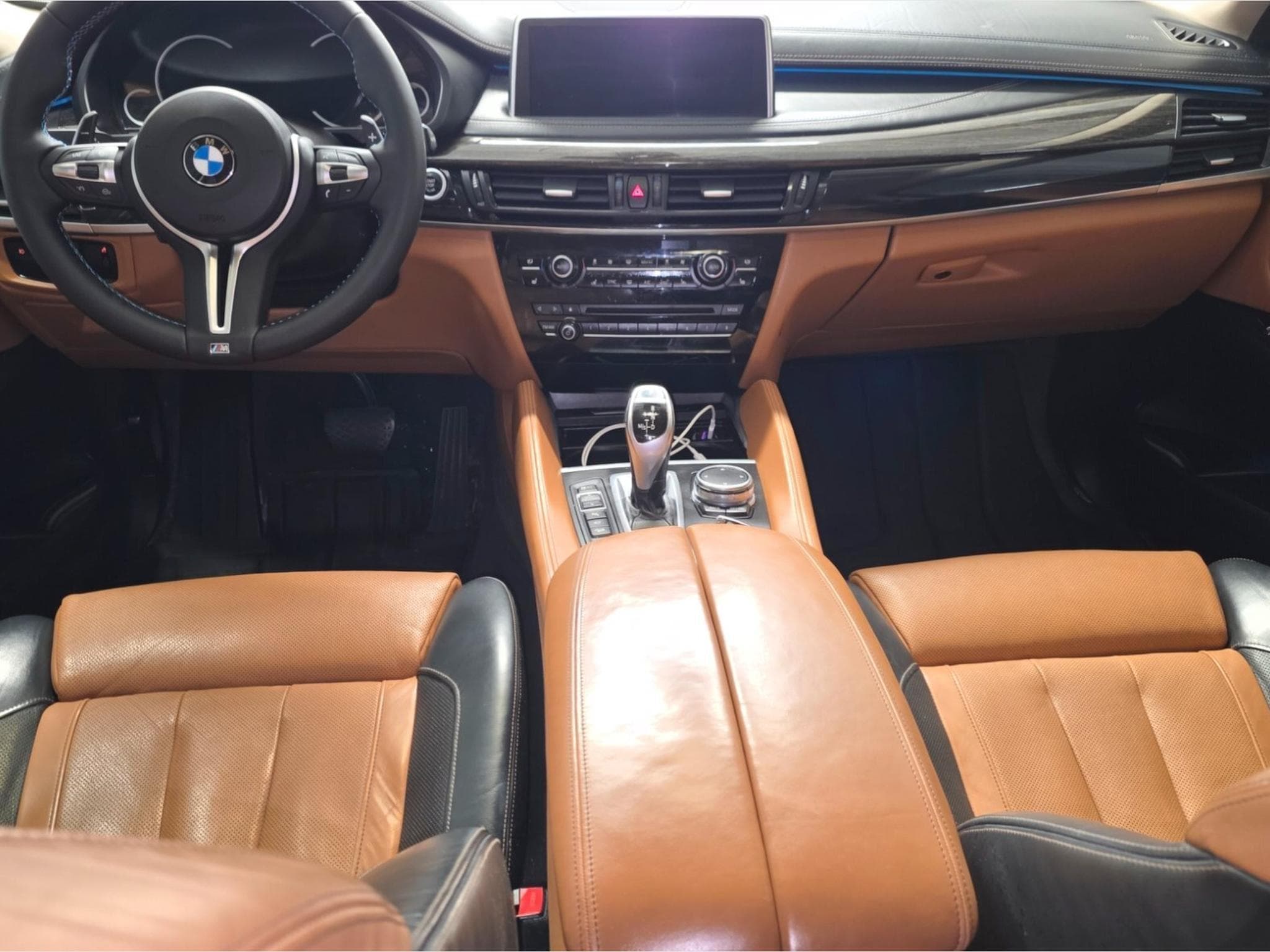 BMW X6 Invidulal x6 (2015) - Photo 6