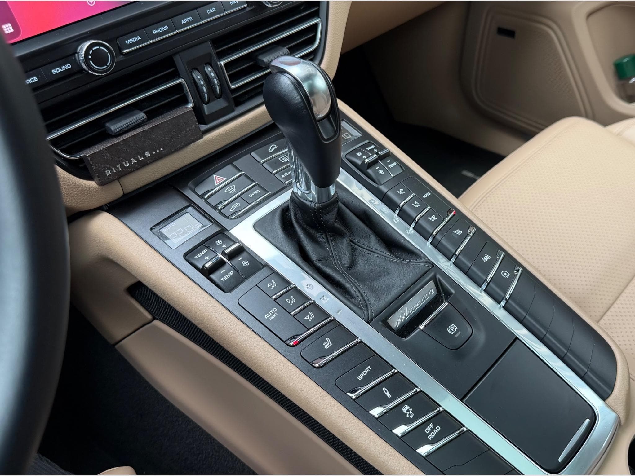 Porsche Macan S 3.0 V6 PDK (2019) - Photo 6