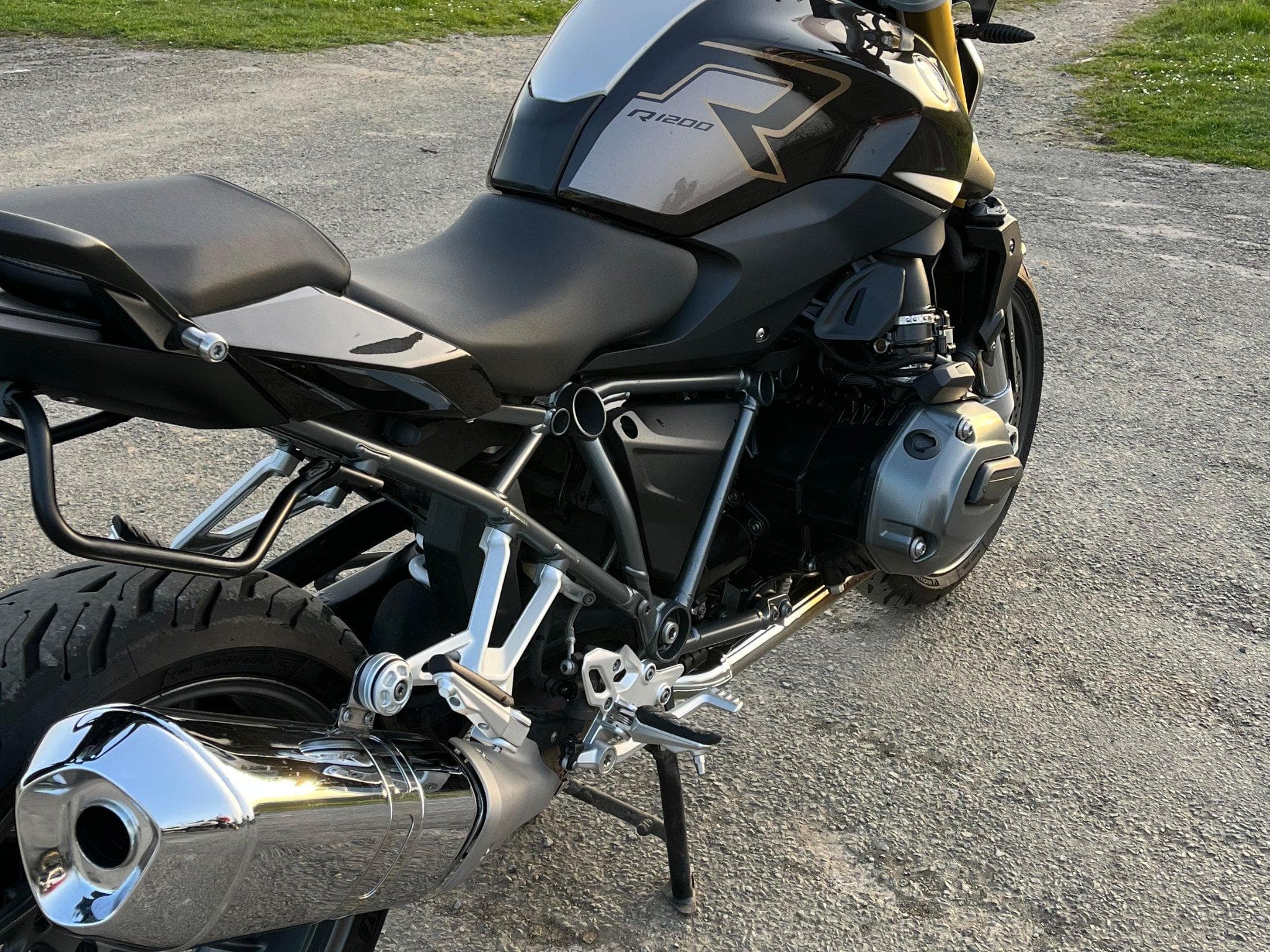 BMW R r1200r (2018) - Photo 3