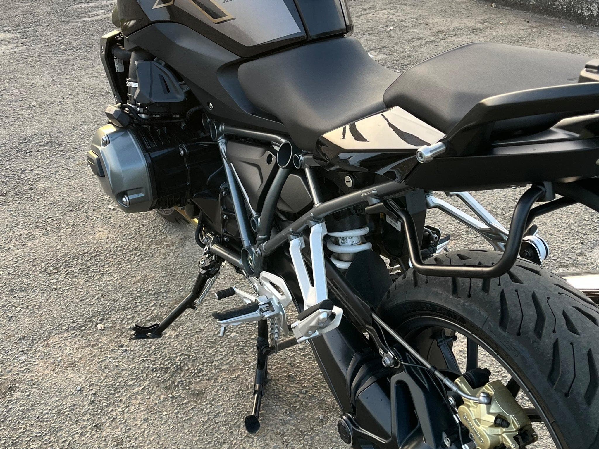 BMW R r1200r (2018) - Photo 4