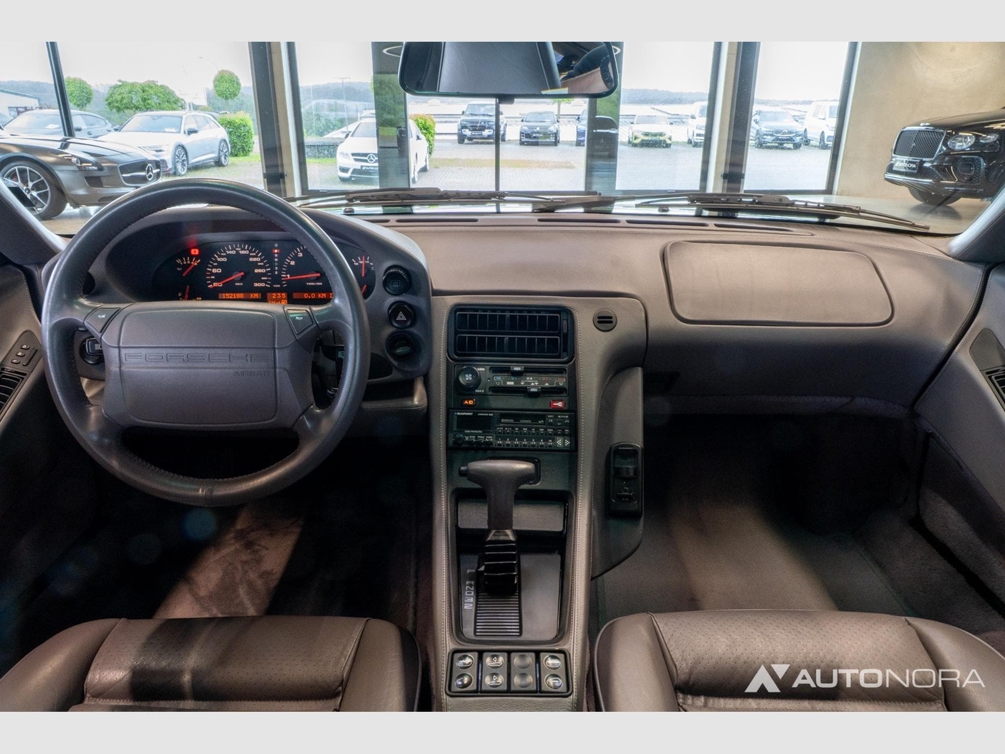 Porsche 928 GTS (1992) - Photo 15