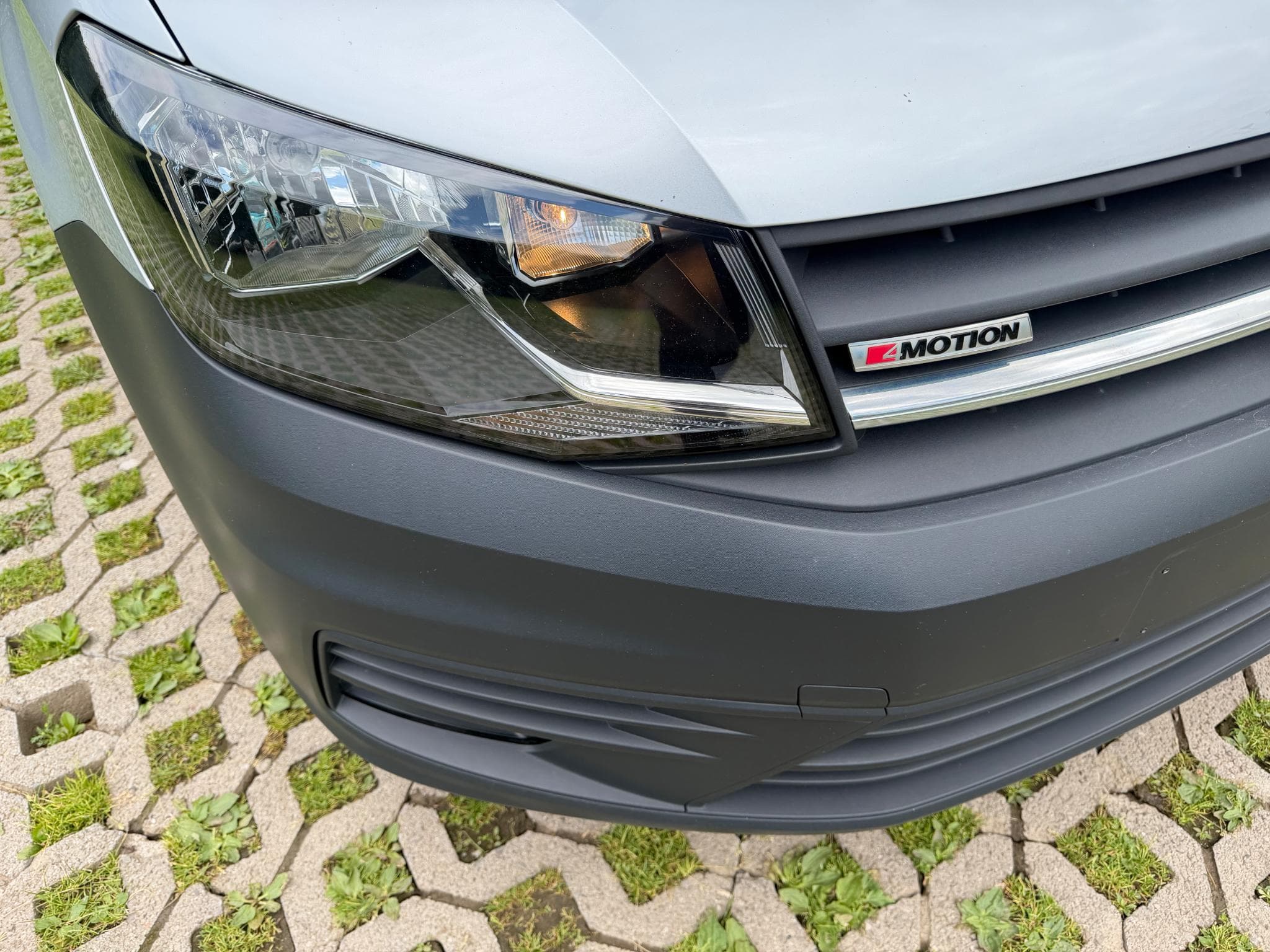 VW Caddy 2.0 TDI 122ch 4Motion (2016) - Photo 5