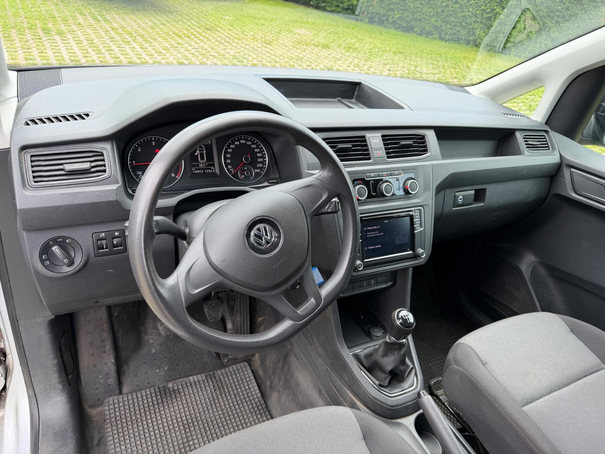 VW Caddy 2.0 TDI 122ch 4Motion (2016) - Photo 7