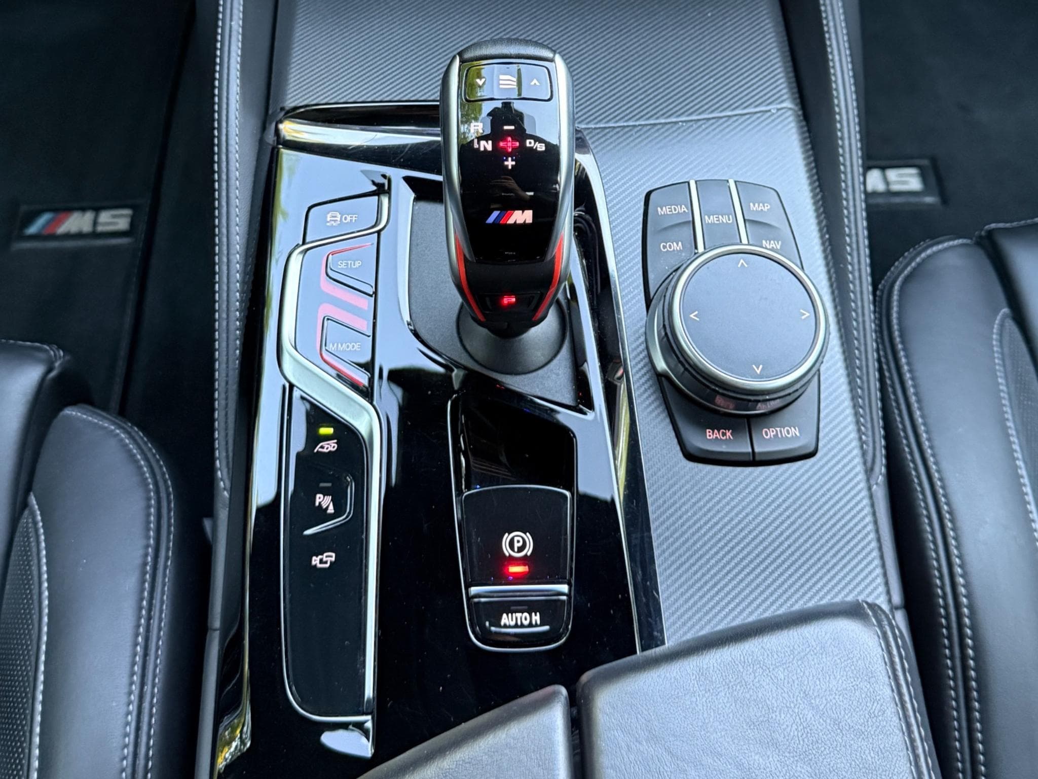 BMW M5 LCI Competition (2021) - Photo 10