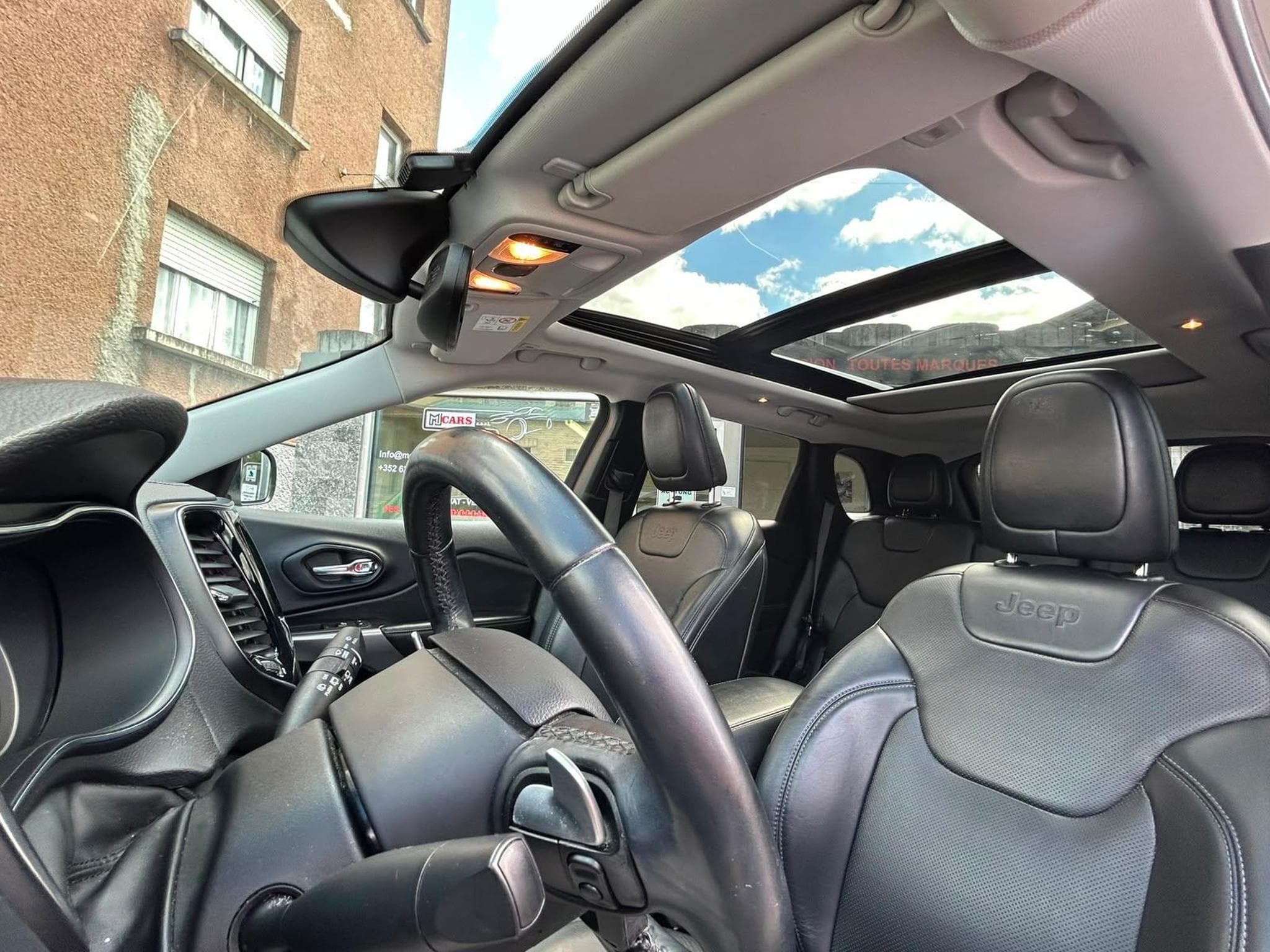 Jeep Cherokee 2.2 D 194CV 4X4 AUTOMATIQUE PANORAMA CUIR (2019) - Photo 14