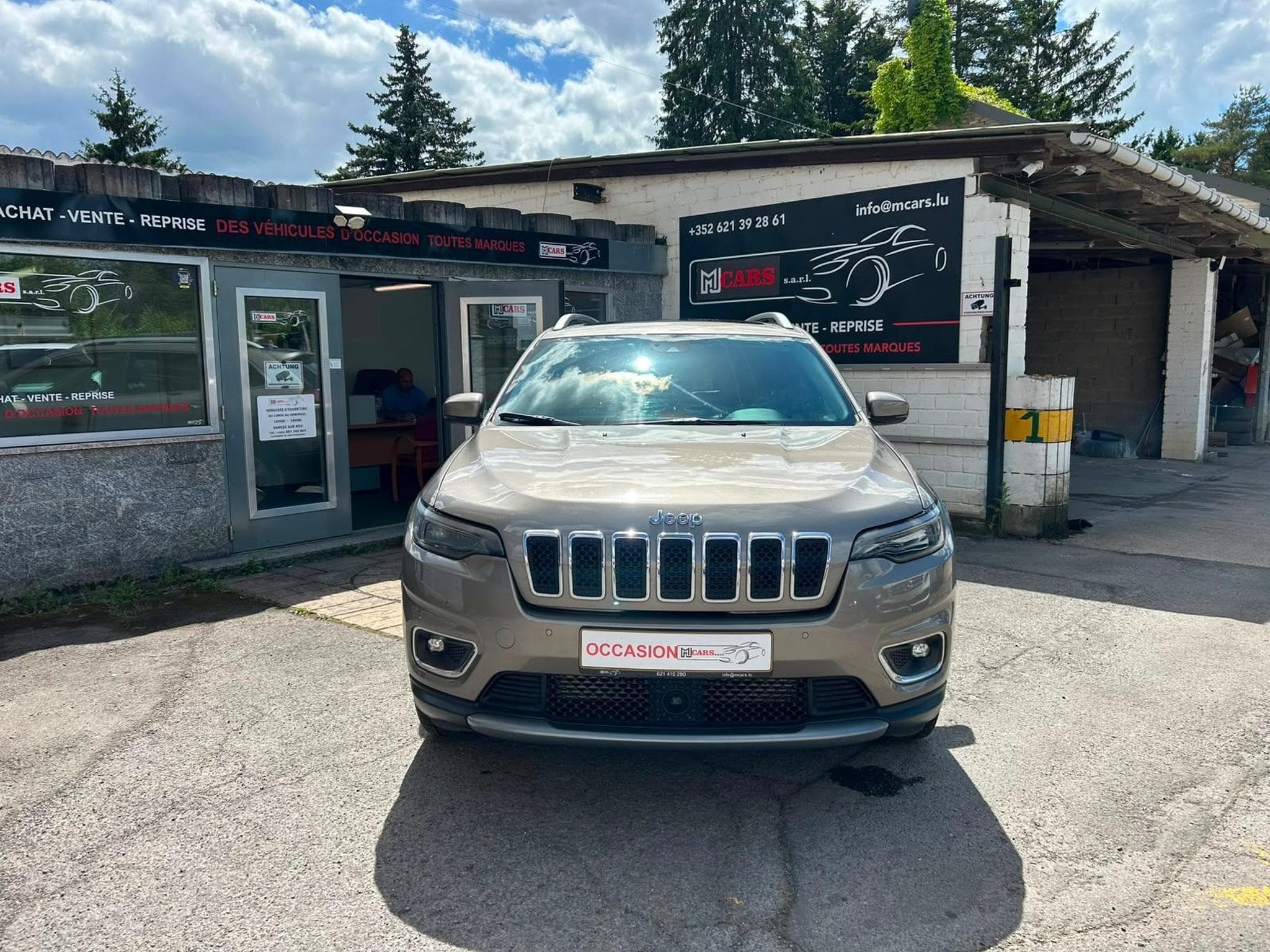 Jeep Cherokee 2.2 D 194CV 4X4 AUTOMATIQUE PANORAMA CUIR (2019) - Photo 2