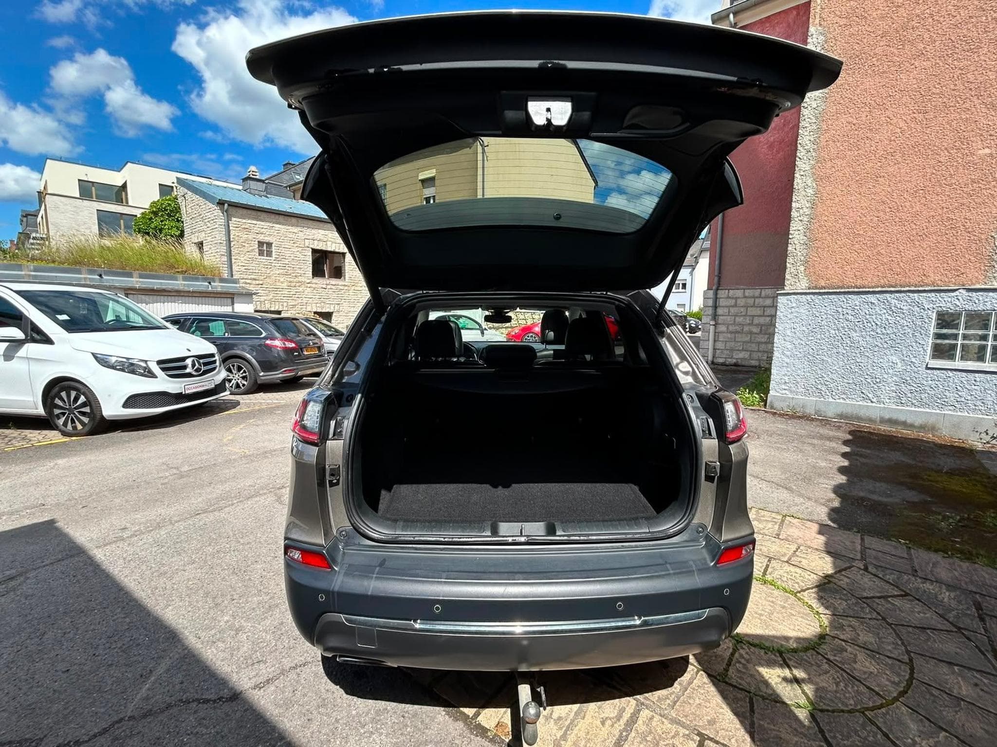 Jeep Cherokee 2.2 D 194CV 4X4 AUTOMATIQUE PANORAMA CUIR (2019) - Photo 5