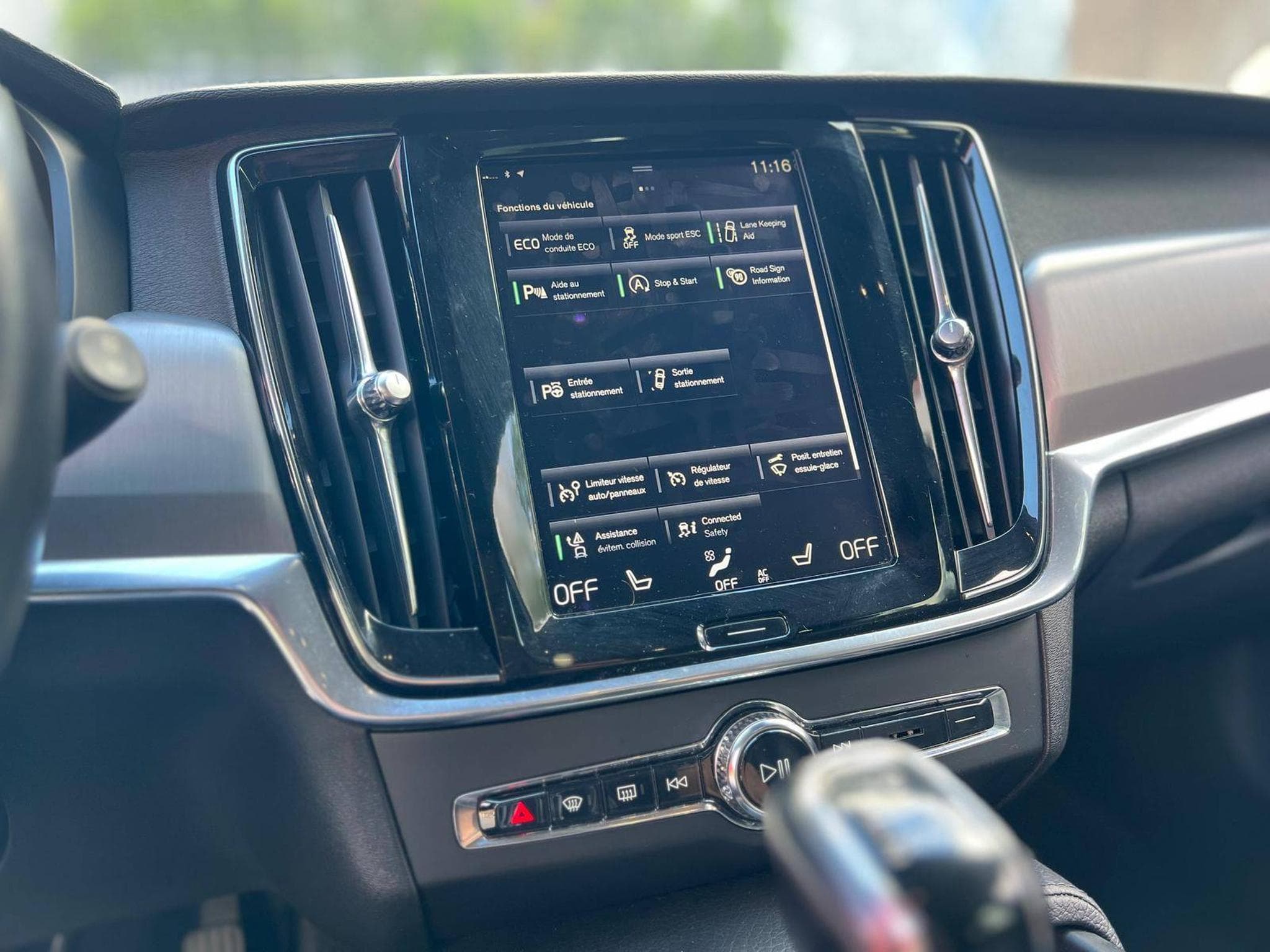 Volvo V90 Manuelle / Diesel / 190 HP (2017) - Photo 18