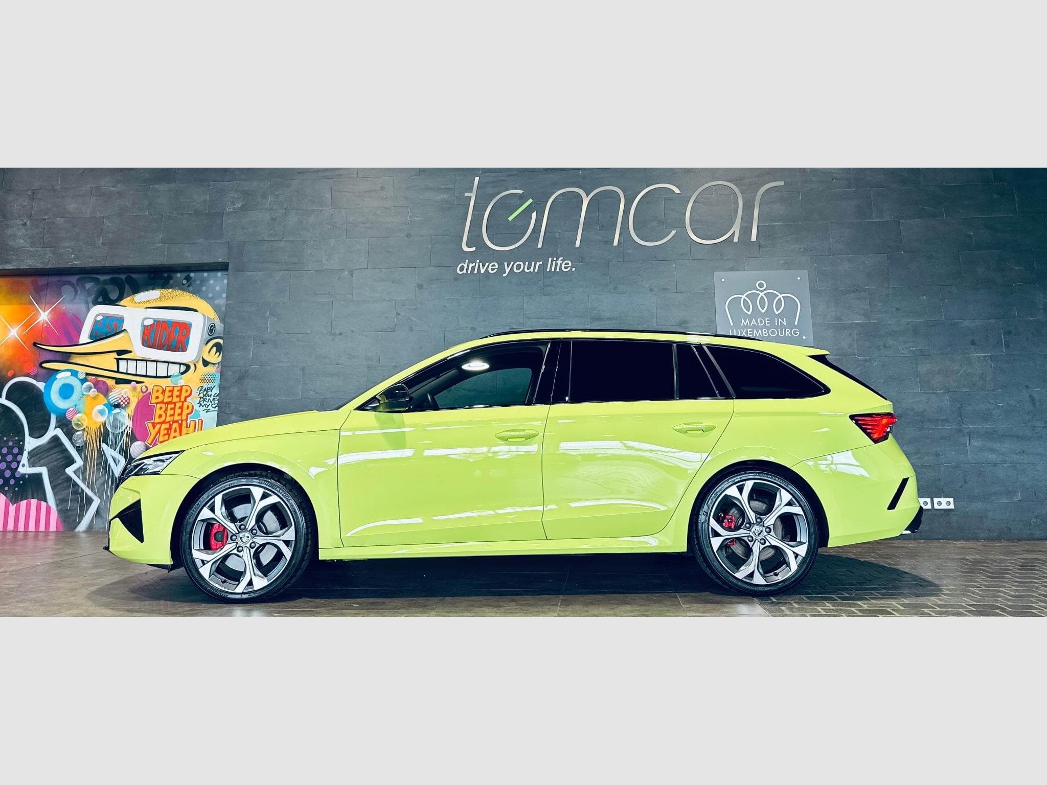 Skoda Octavia OCTAVIA RS BREAK TSI DSG (2025) - Photo 1