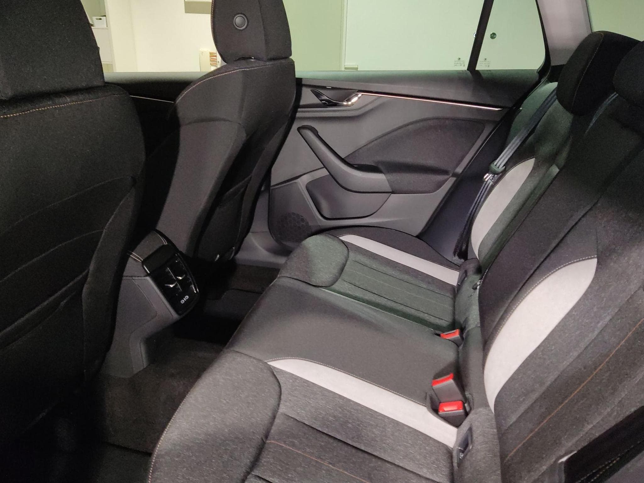 Skoda Kamiq 130 Jahre Premium (2026) - Photo 8