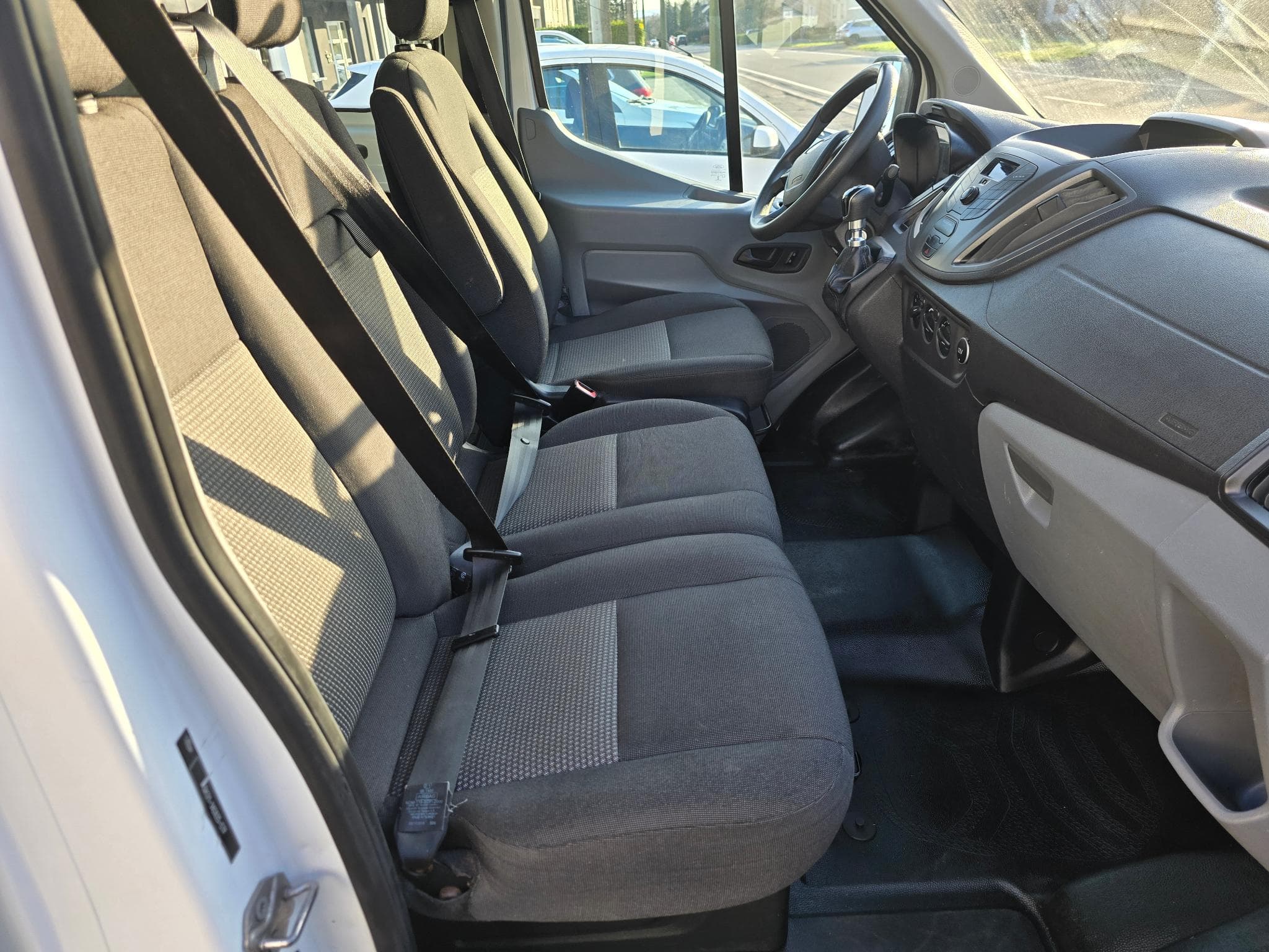 Ford Transit 2T Promotion 10 jours déstockage 170 cv double cabine benne bas (2019) - Photo 9