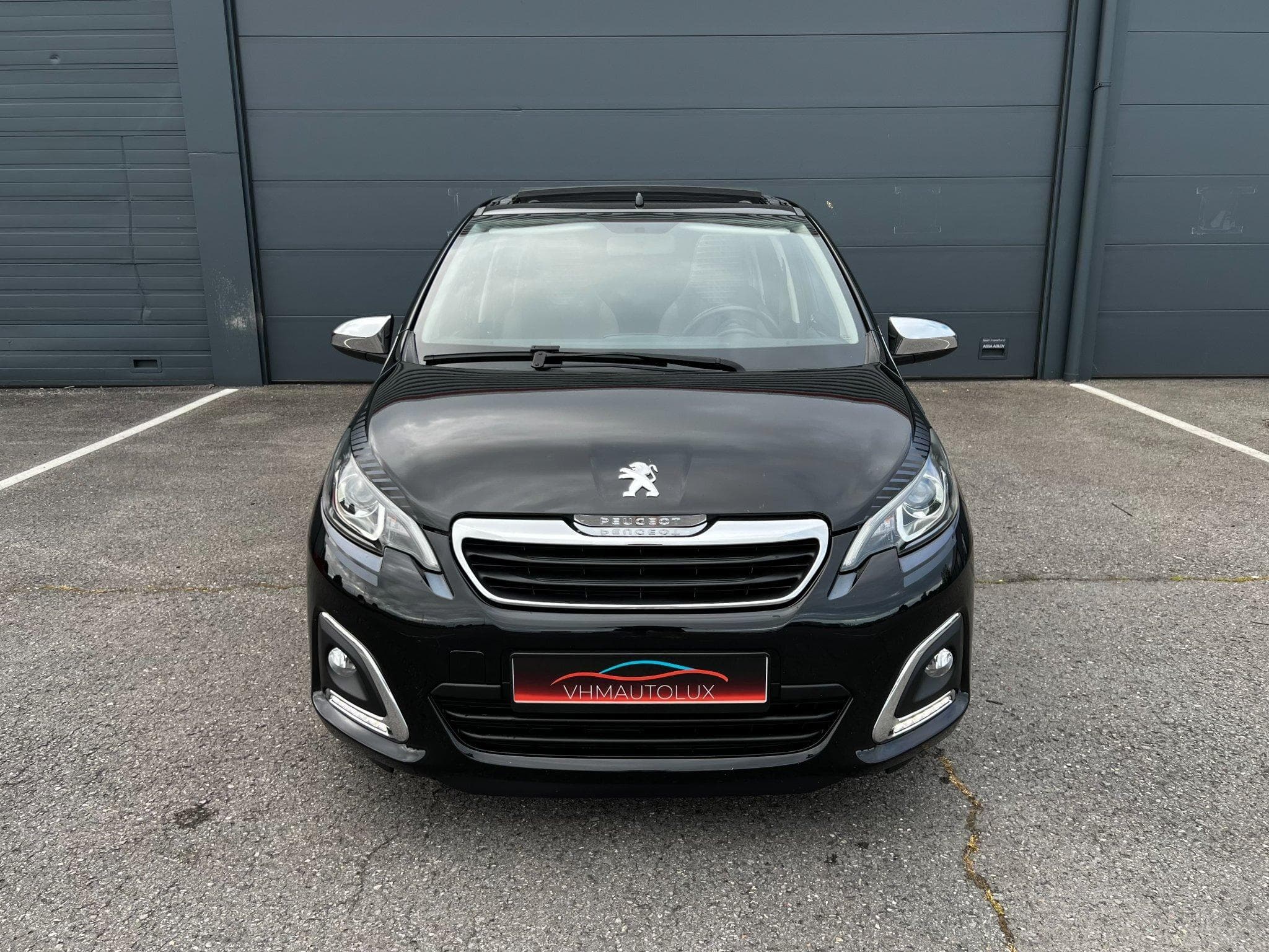 Peugeot 108 108 1.0 VTI Top!Collection, toit ouvrant (2020) - Photo 3
