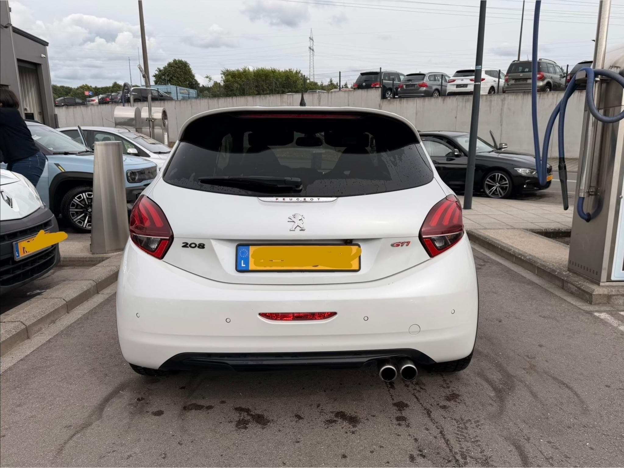 Peugeot 208 Gti By Peugeot Sport (2017) - Photo 4