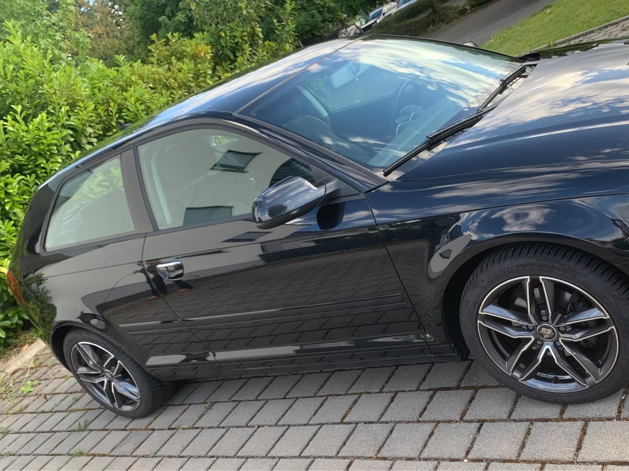 Audi A3 Ambition (2012) - Photo 1
