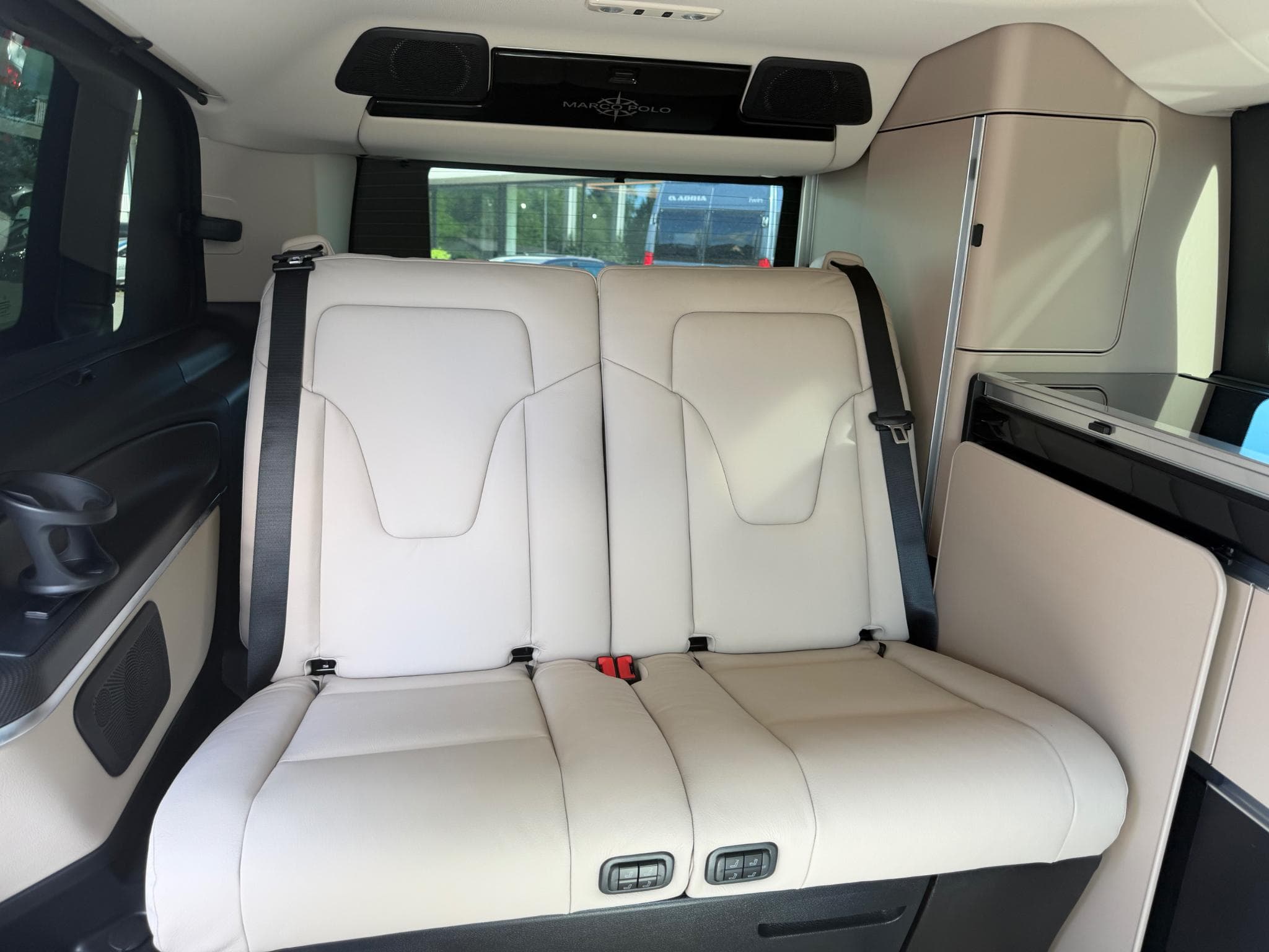 Mercedes V Marco Polo 300d L2 4Matic 174 kW Automatik (2026) - Photo 7