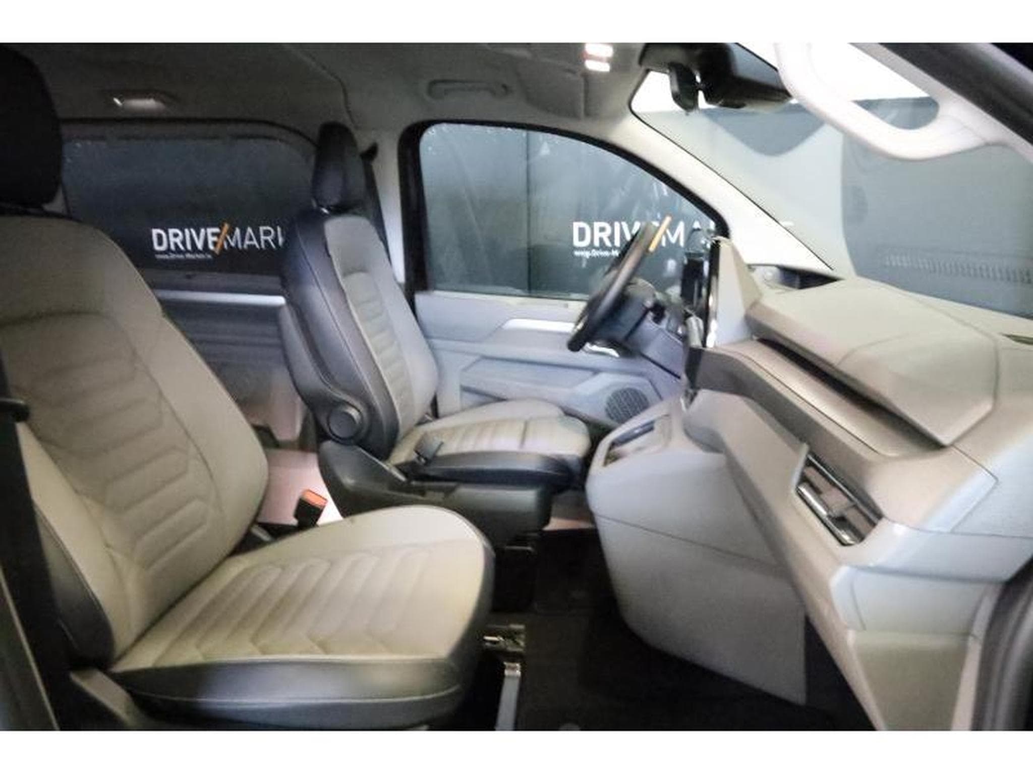 VW T7 Style Court (2026) - Photo 11