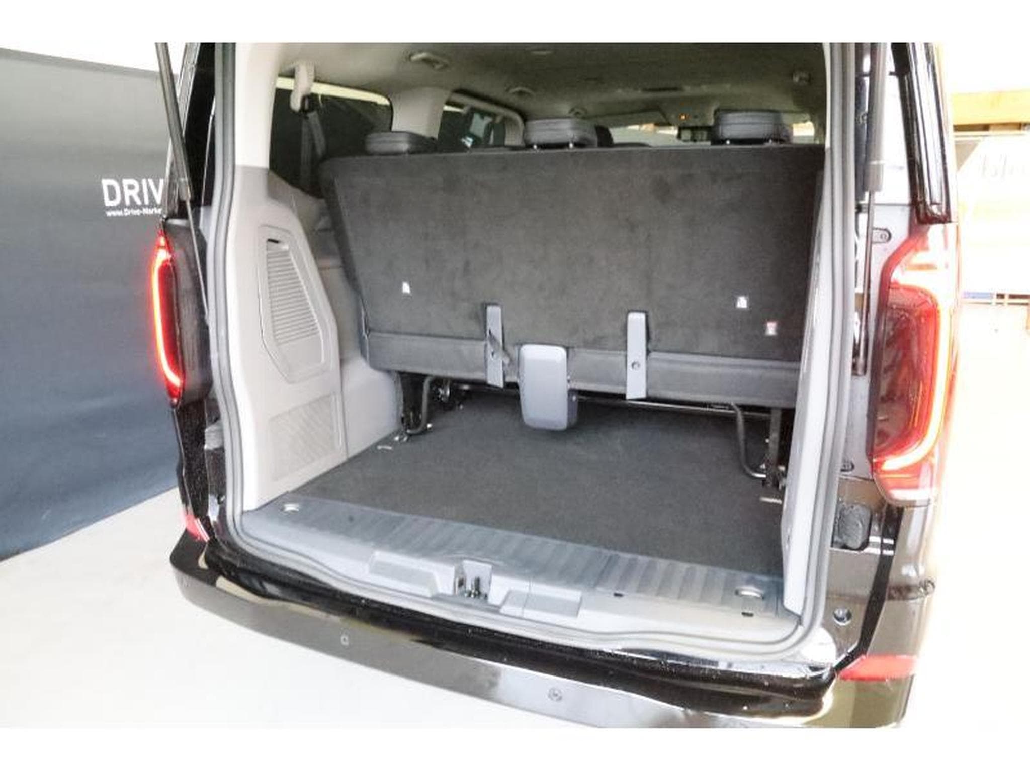 VW T7 Style Court (2026) - Photo 15