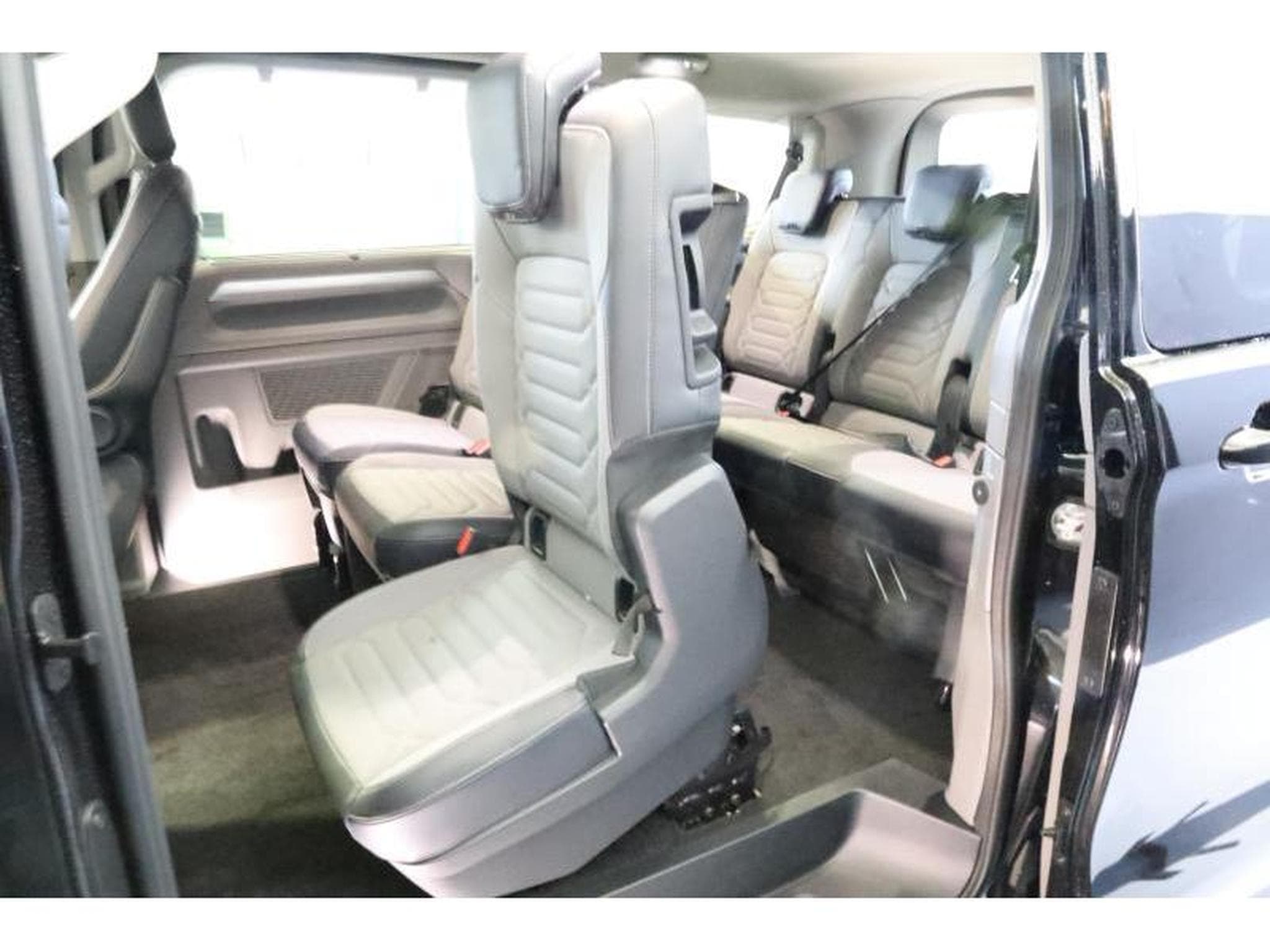 VW T7 Style Court (2026) - Photo 16