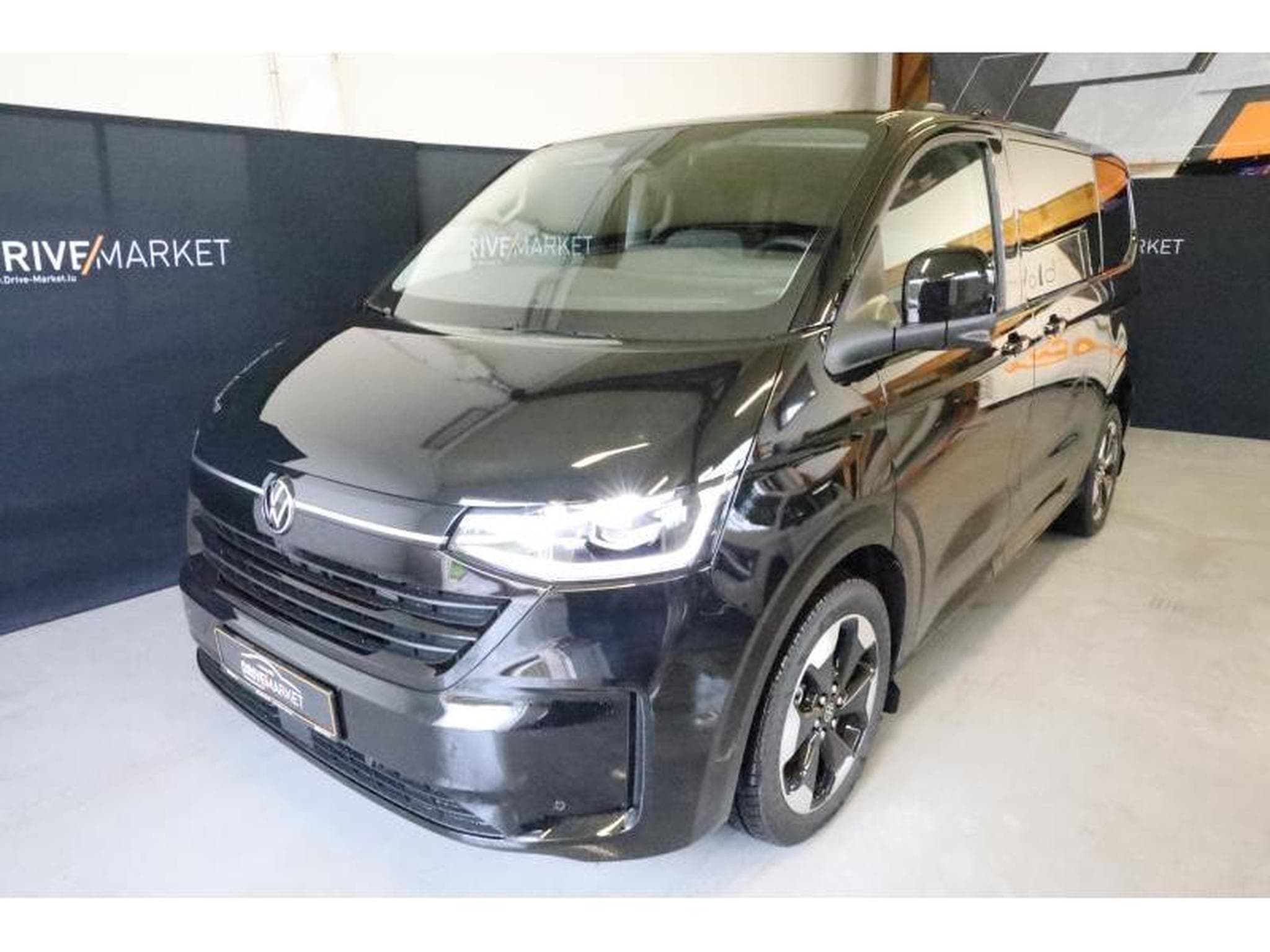 VW T7 Style Court (2026) - Photo 21
