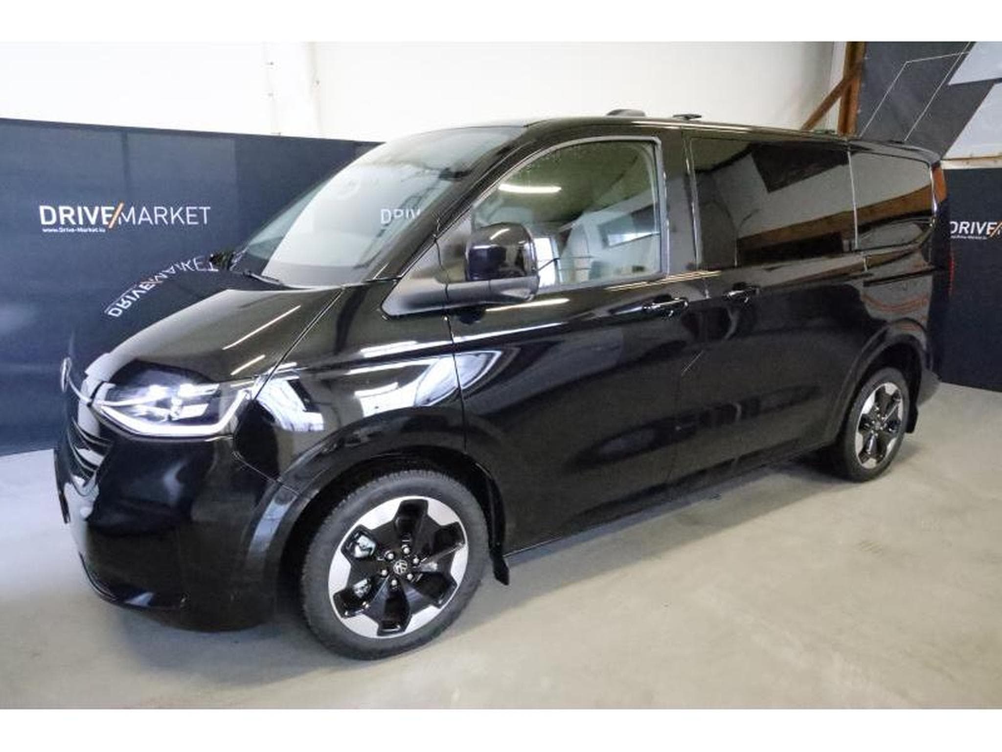 VW T7 Style Court (2026) - Photo 24