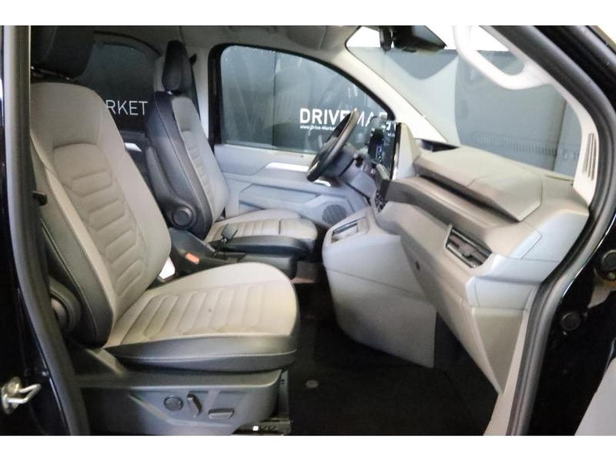 VW T7 Style Court (2026) - Photo 4