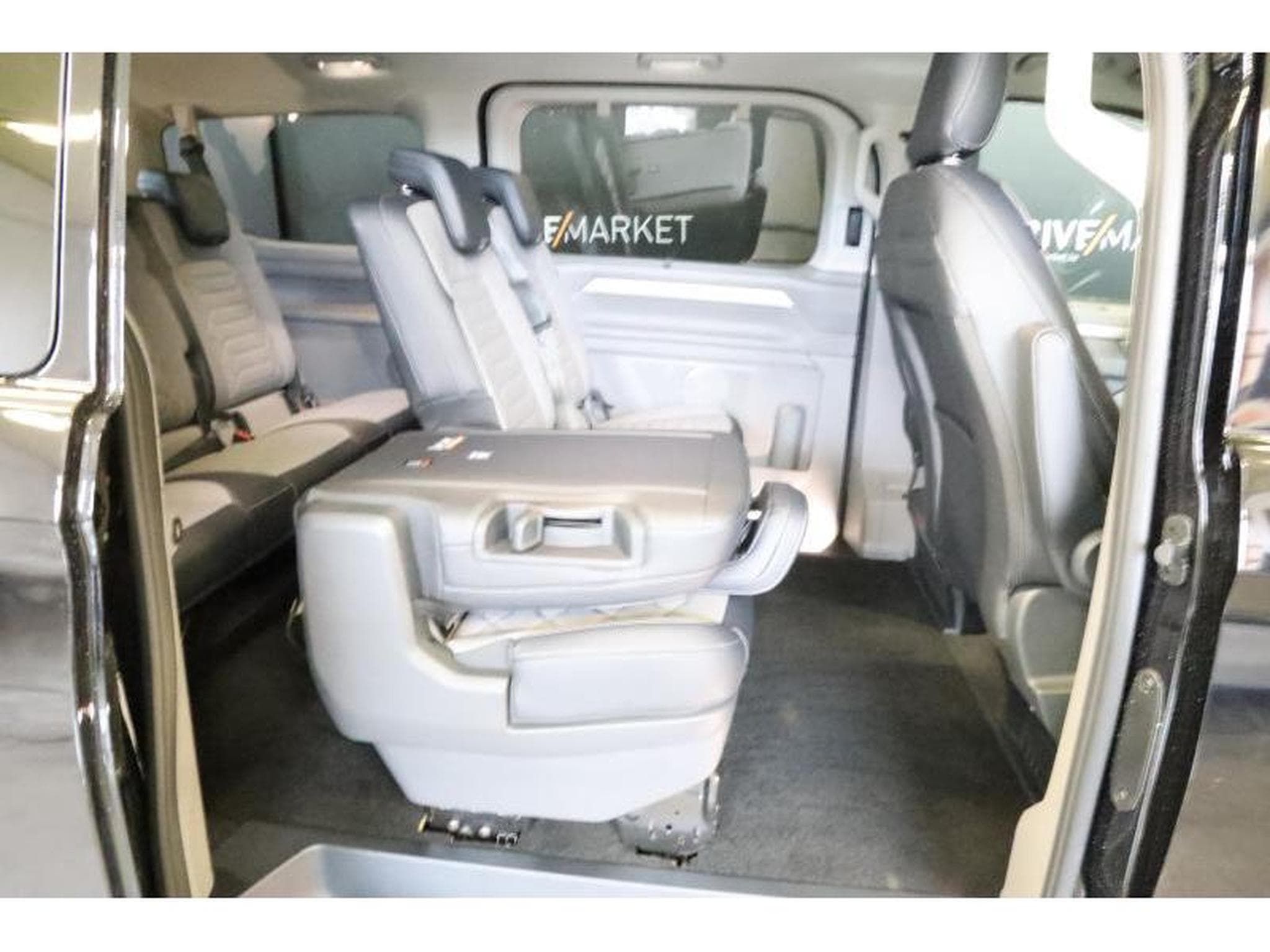 VW T7 Style Court (2026) - Photo 9